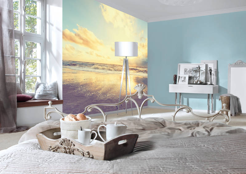 Betttopf, Seaside mural, Bettlaken, Lampe, Spitzendeck