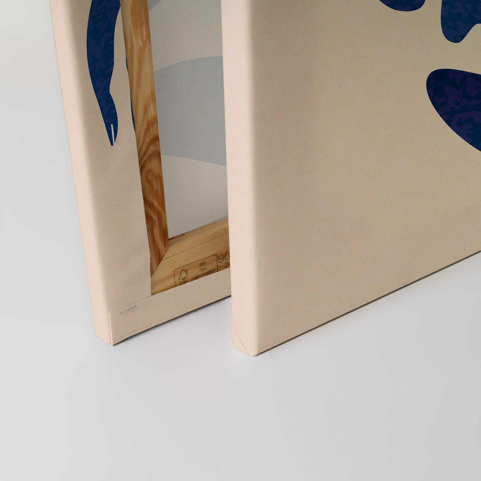 Blühende Fantasie: Abstrakte Flora - Harmonische Pflanzenform in Blau auf Leinwand – 30 x 45 cm - Creme, Beige