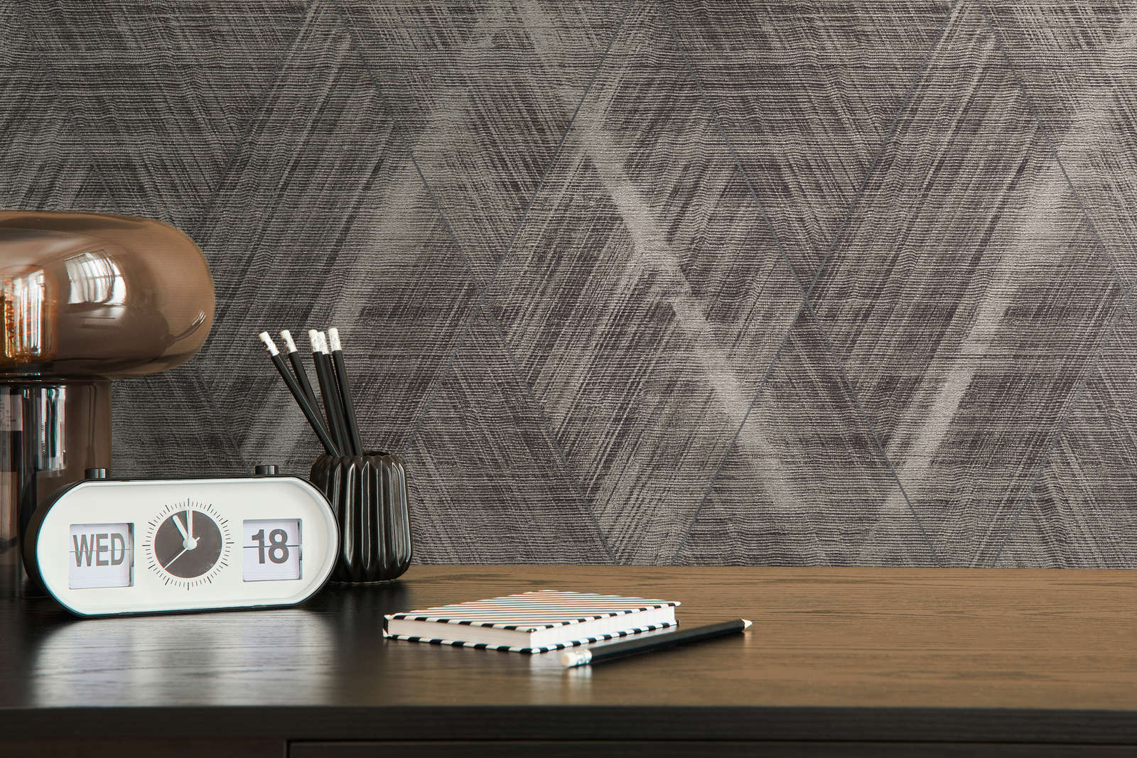             Textiloptik Tapete mit Rauten Muster – Metallic, Grau
        