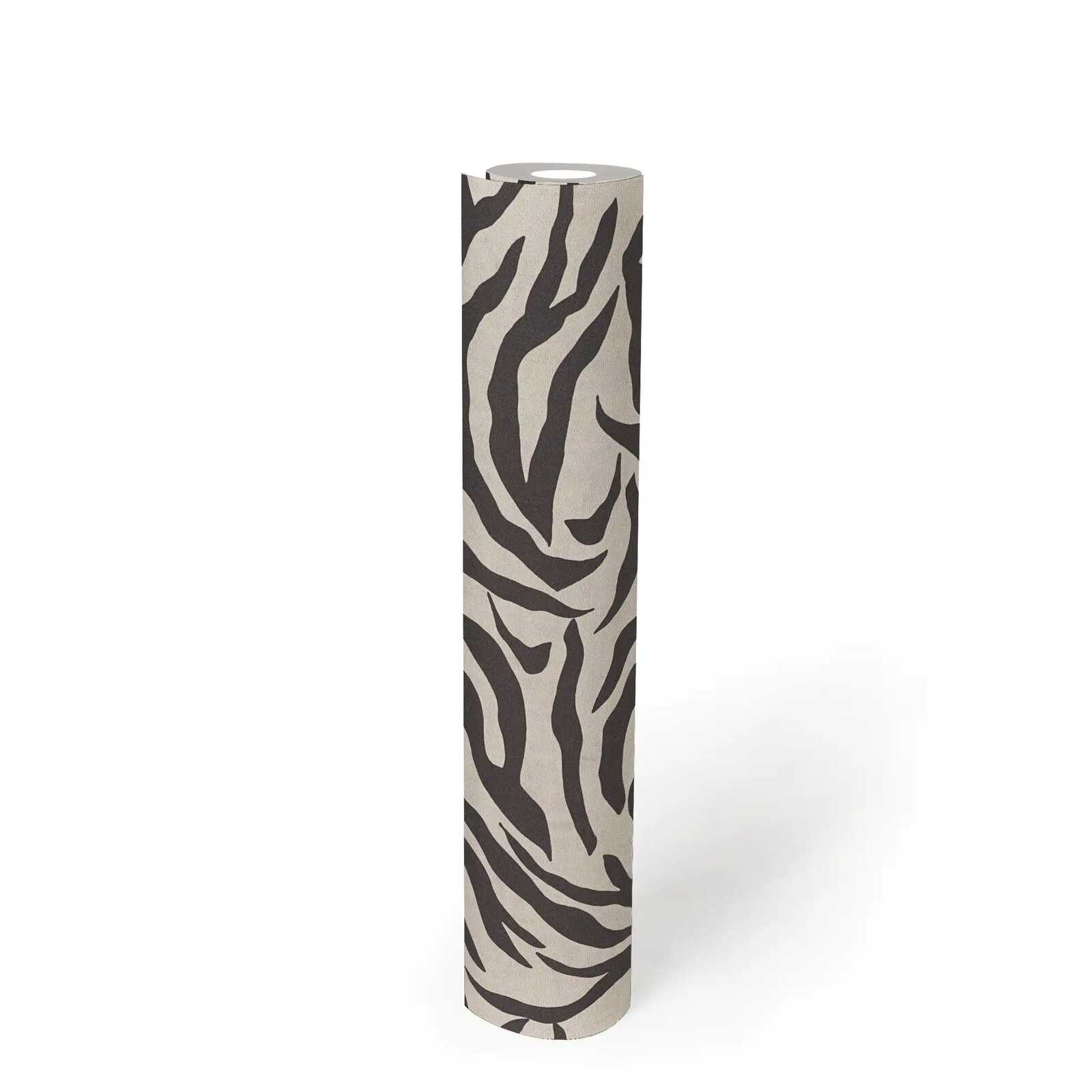             Exotische Vliestapete mit klassischem Zebramotiv, einfach strukturiert – Schwarz, Weiß
        