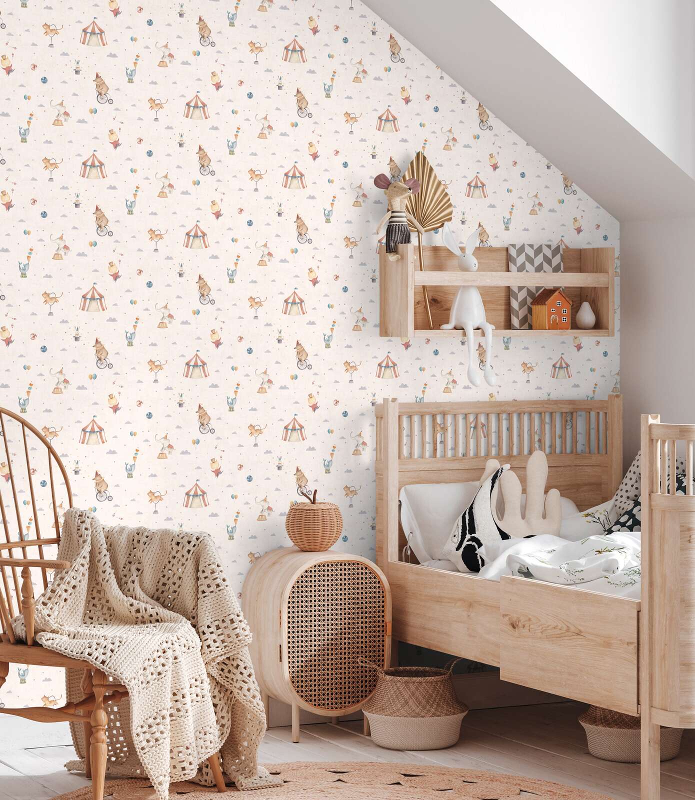             Kinderzimmer Vliestapete mit niedlichen Zirkusfiguren – Magische Zirkusatmosphäre für kleine Entdecker – Bunt
        