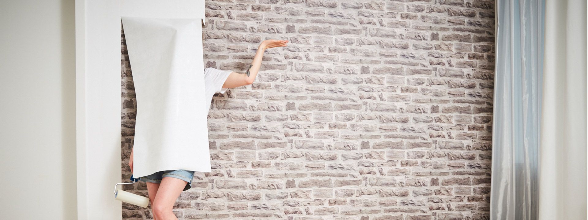 Selecting and processing wallpaper paste