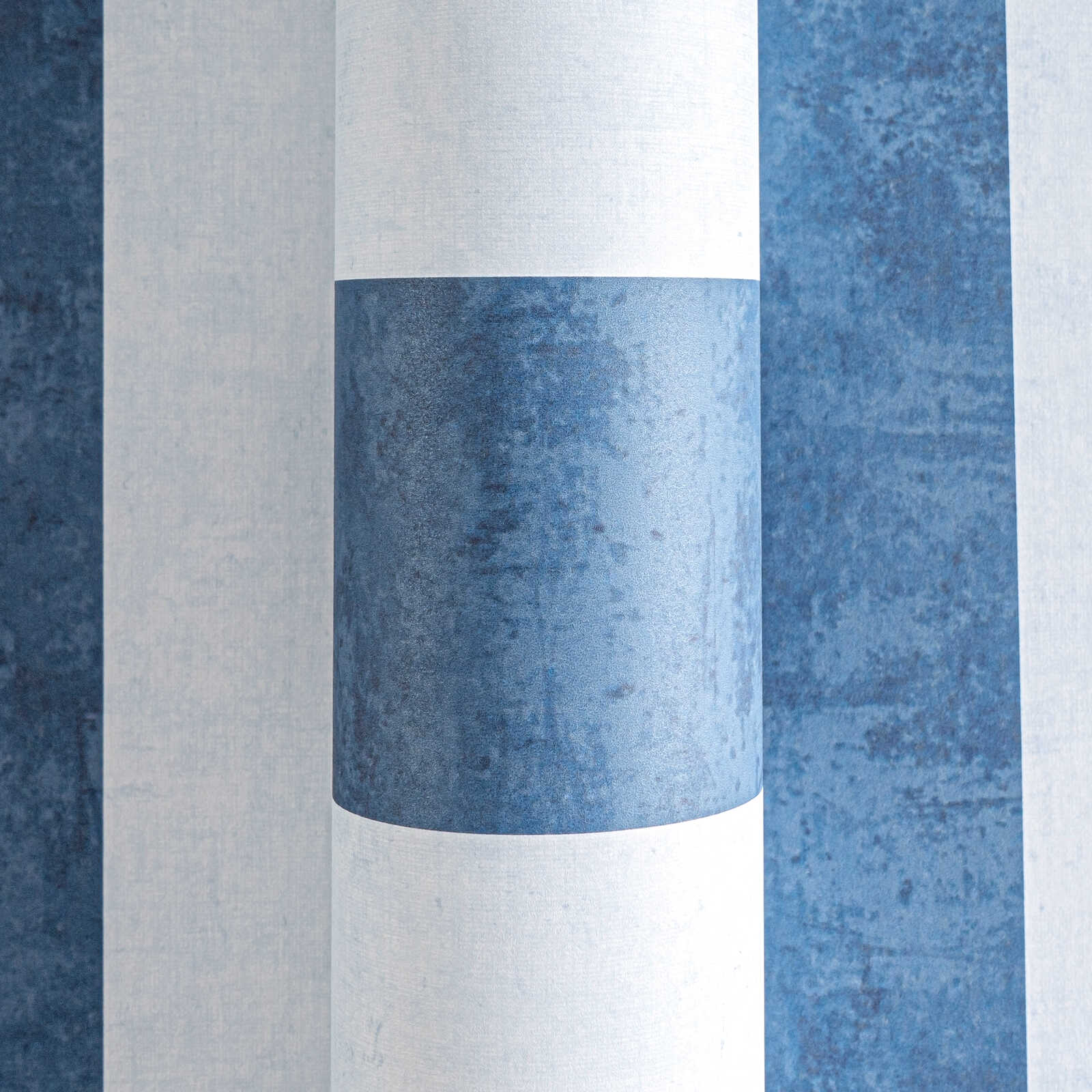             Kinderzimmer Vliestapete Blockstreifen in einem intensiven Farbdesign – Blau
        