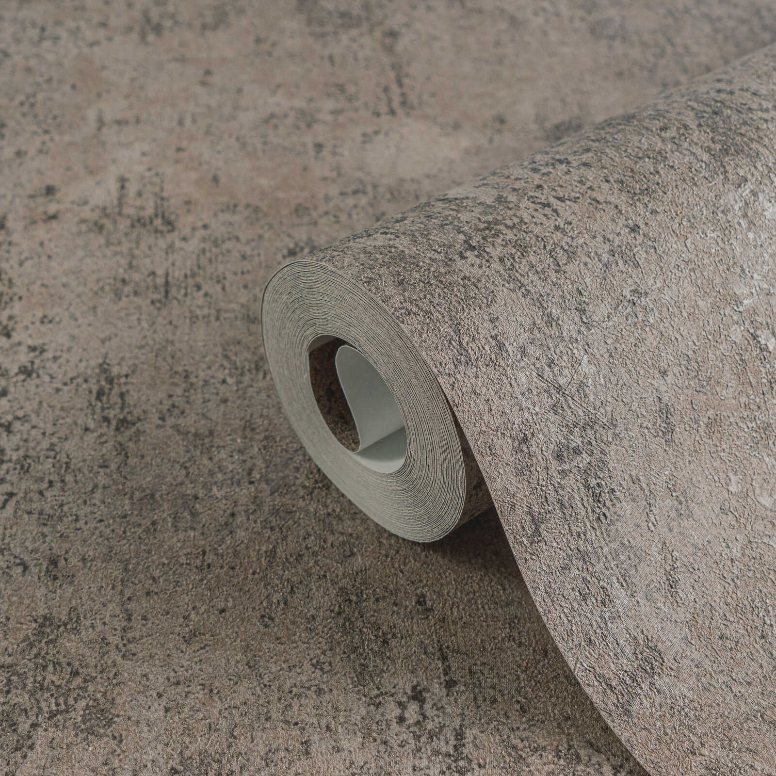         Rustikale Uni-Vliestapete mit Steinoptik und Schimmer, fein strukturiert – Braun, Grau, Schwarz
    