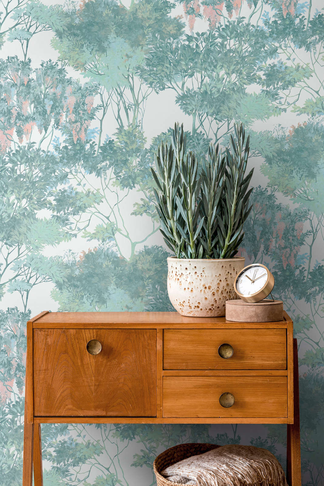             Vliestapete im Dschungelstyle mit Bäumen – Bunt, Grün, Weiß
        