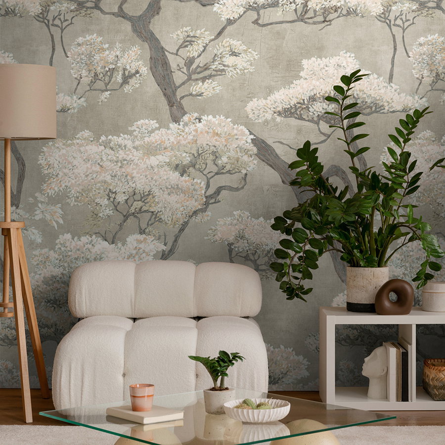 Wohnzimmer- eingerichtet, Wandtapete, Blumenmuster, Sofa, Pflanzen