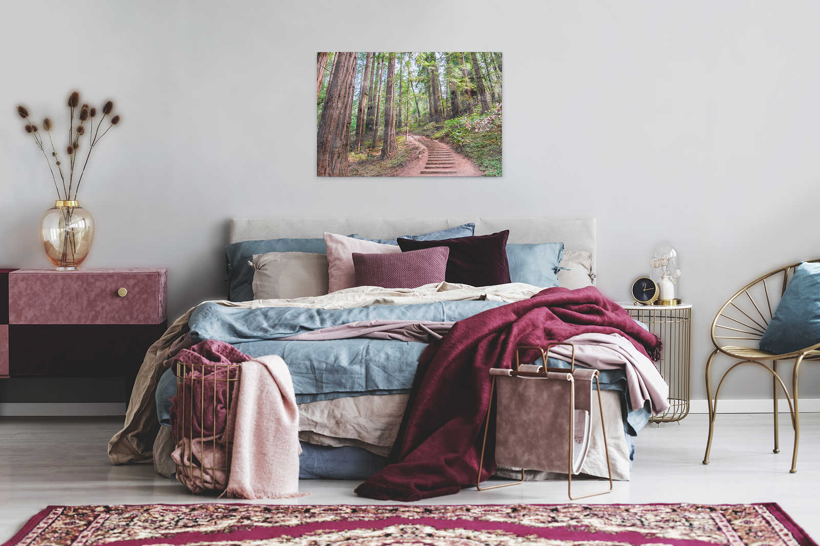             Leinwand mit Holztreppe durch den Wald | braun, grün, blau – 0,90 m x 0,60 m
        