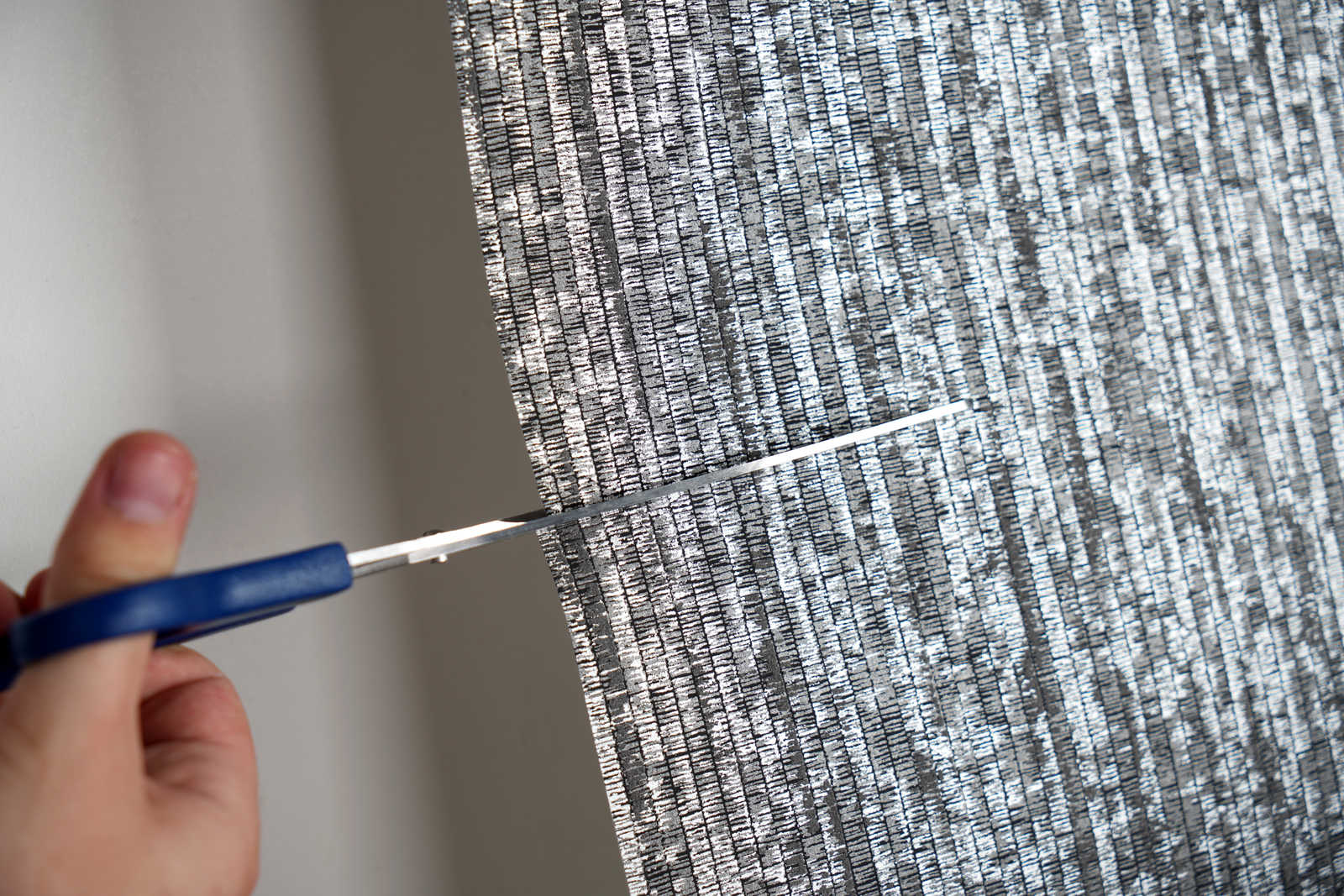             Tapezierschere 28cm in blau mit Edelstahlblatt
        