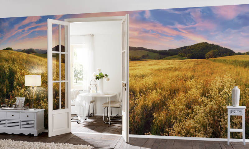 tapisserie, mur mural, porte intérieure blanche, mobilier blanc, paysage champ