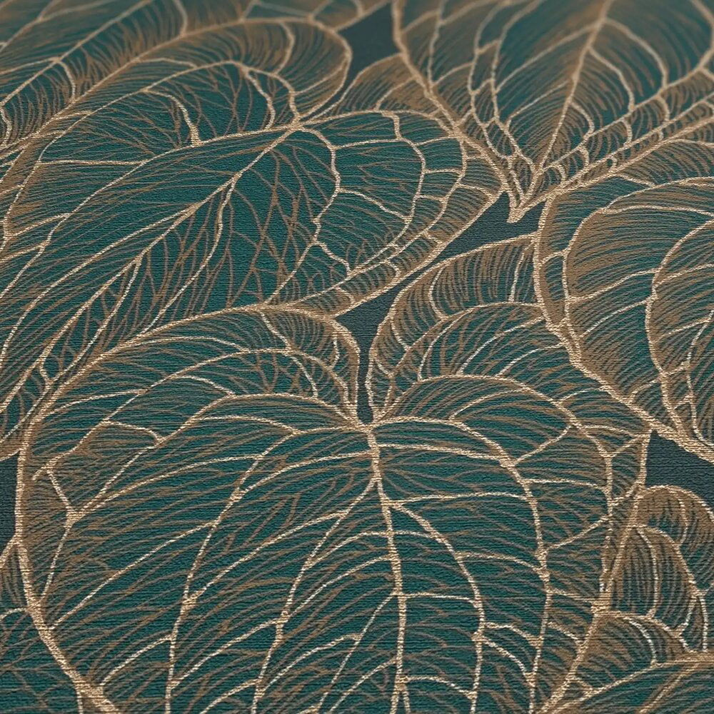             Daniel Hechter Vliestapete mit goldenen Blätterdesign und metallischen Akzenten – Braun, Grün, Gold
        