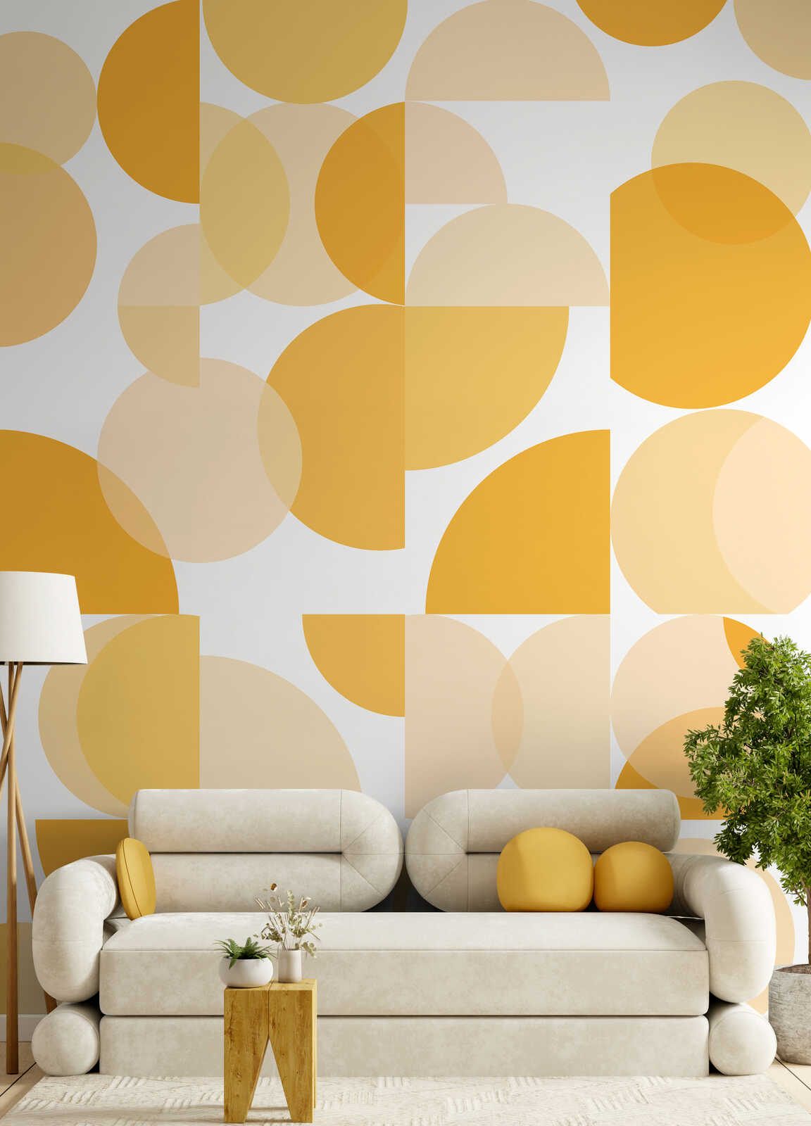 wohnzimmer, wandgestaltung, geometrische muster, goldgelb, sofa