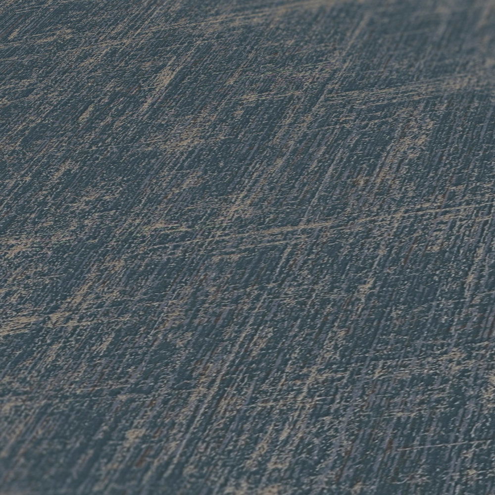             Marineblaue Tapete mit Metallic Akzent – Blau
        