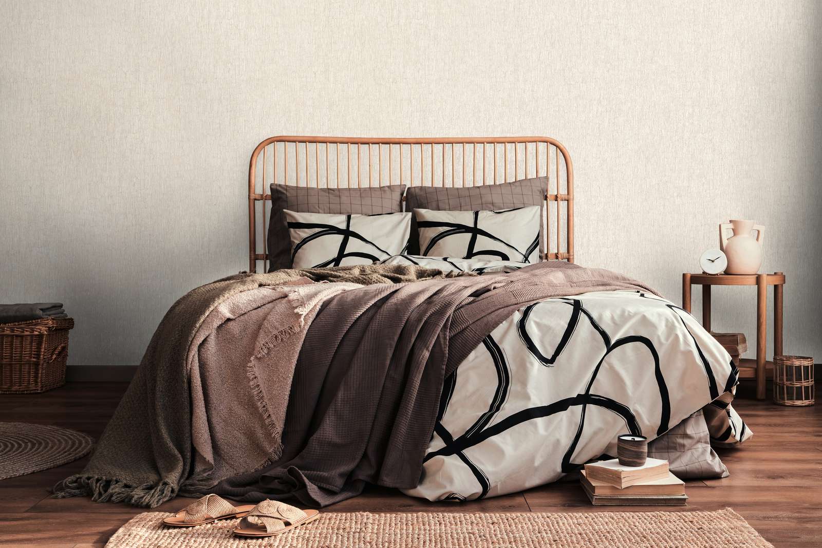             Vliestapete in Putzoptik leicht strukturiert – Beige, Creme, Silber
        