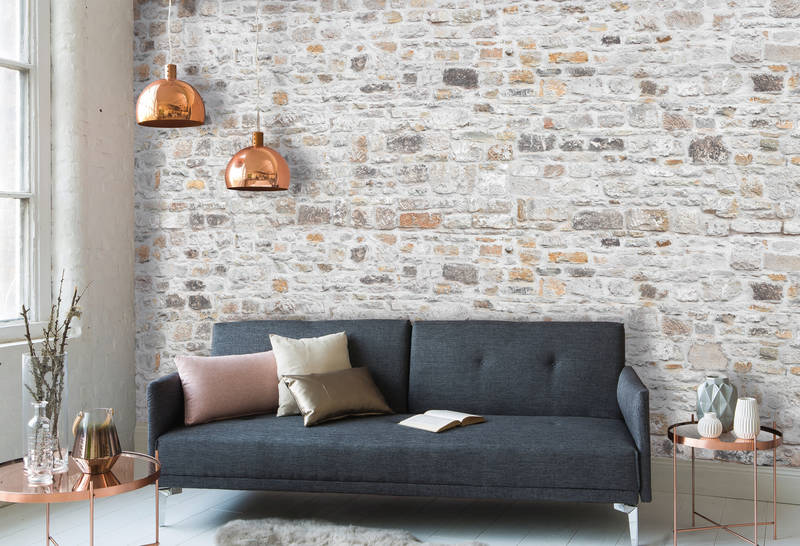 Sofа, Couch, Wohnzimmer, Natursteinwand, Kupfer-Pendelleuchten