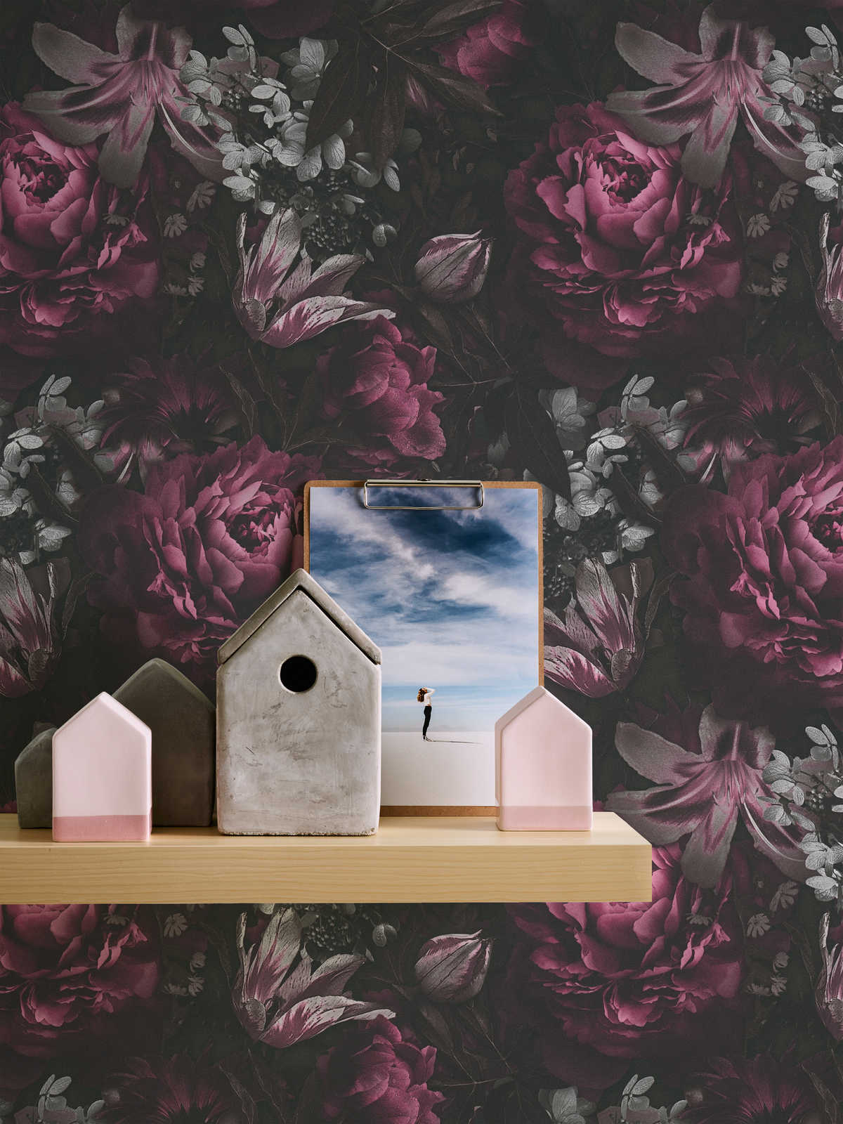             behang rozen & tulpen in klassieke stijl - roze, grijs
        