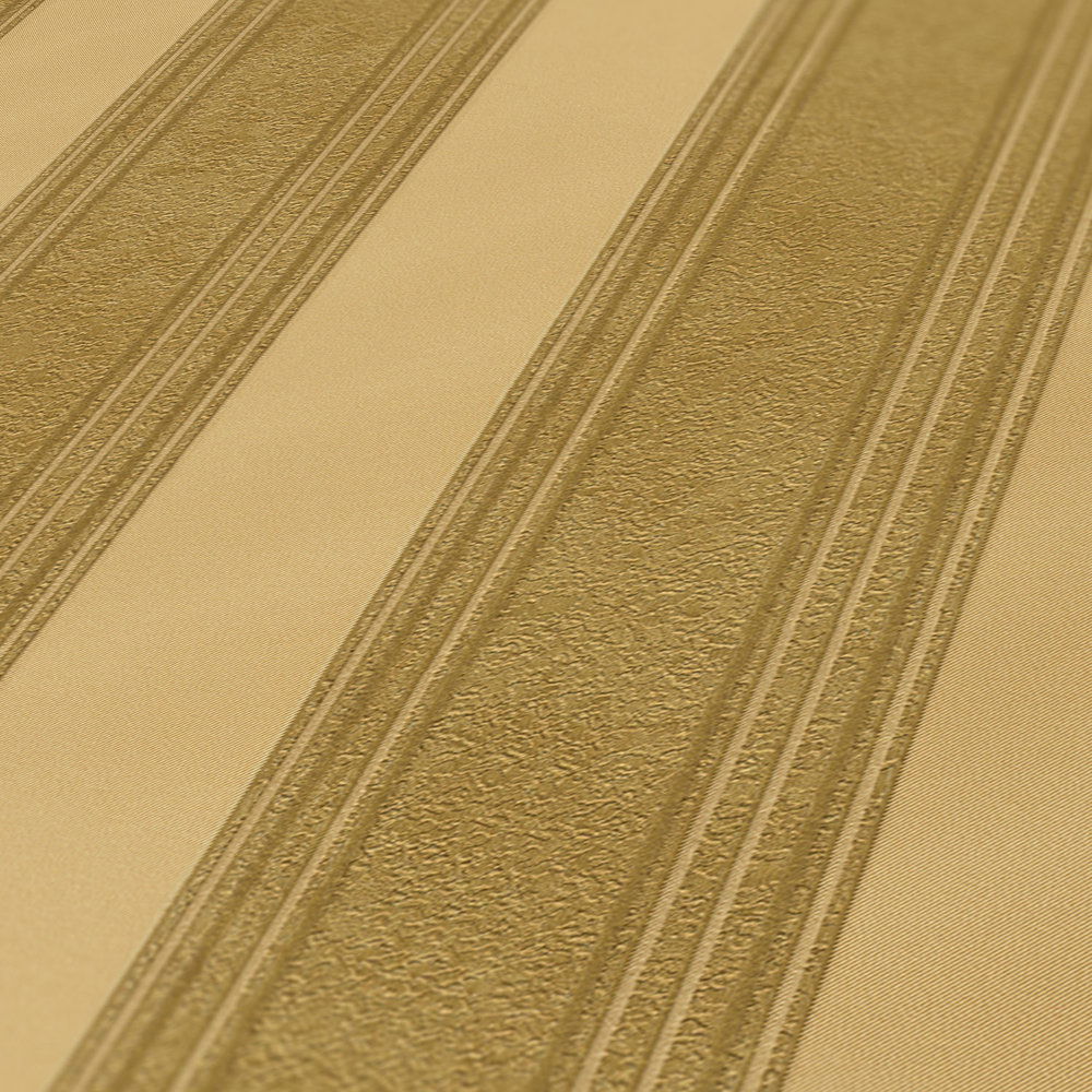             Golden stripe wallpaper with lines & texture effect - metallic
        