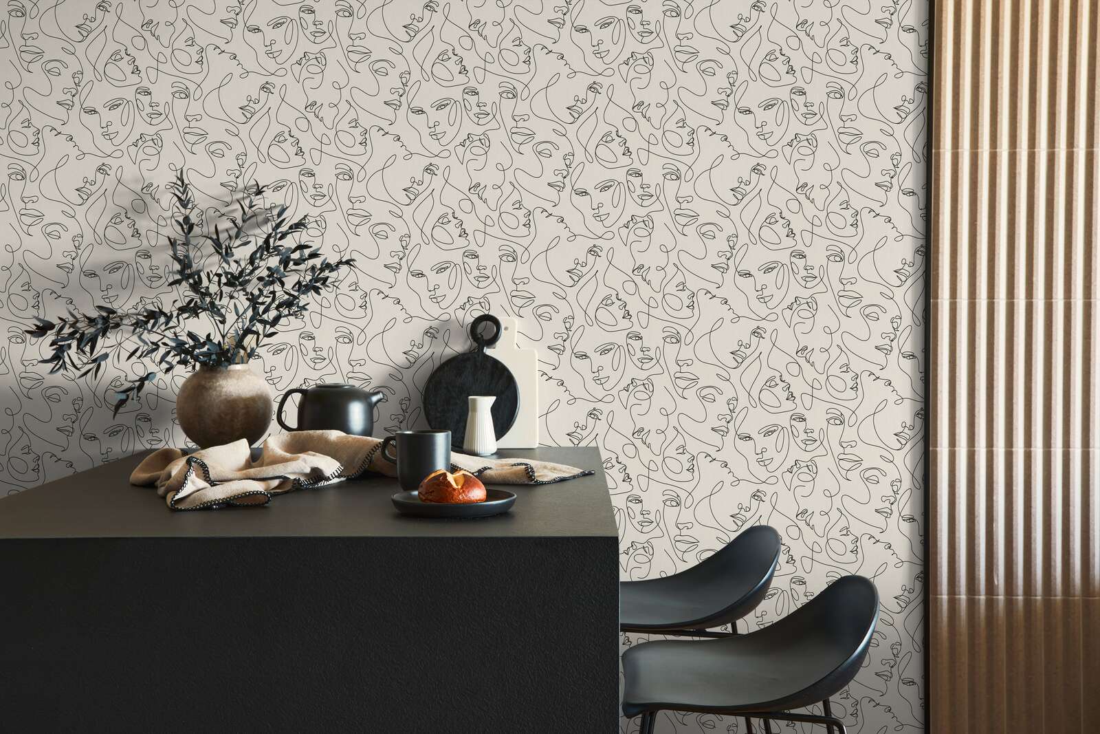 Wandtapete, Wanddesign, Abstract Muster, Kücheninsel, Stühle
