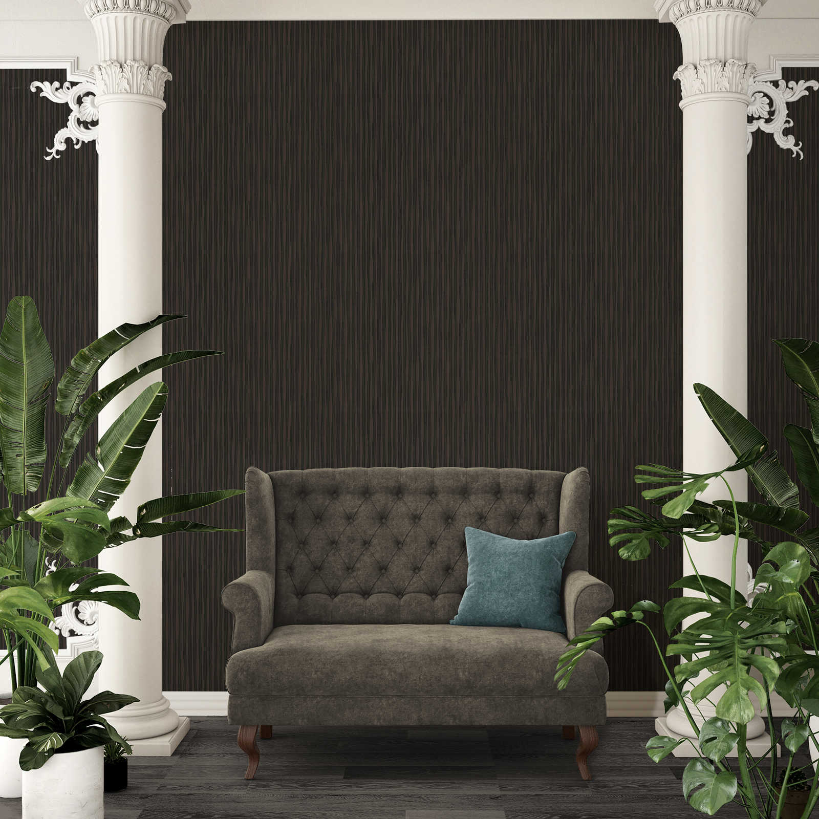             Tapete mit schmalen & bewegten Streifen – Braun
        