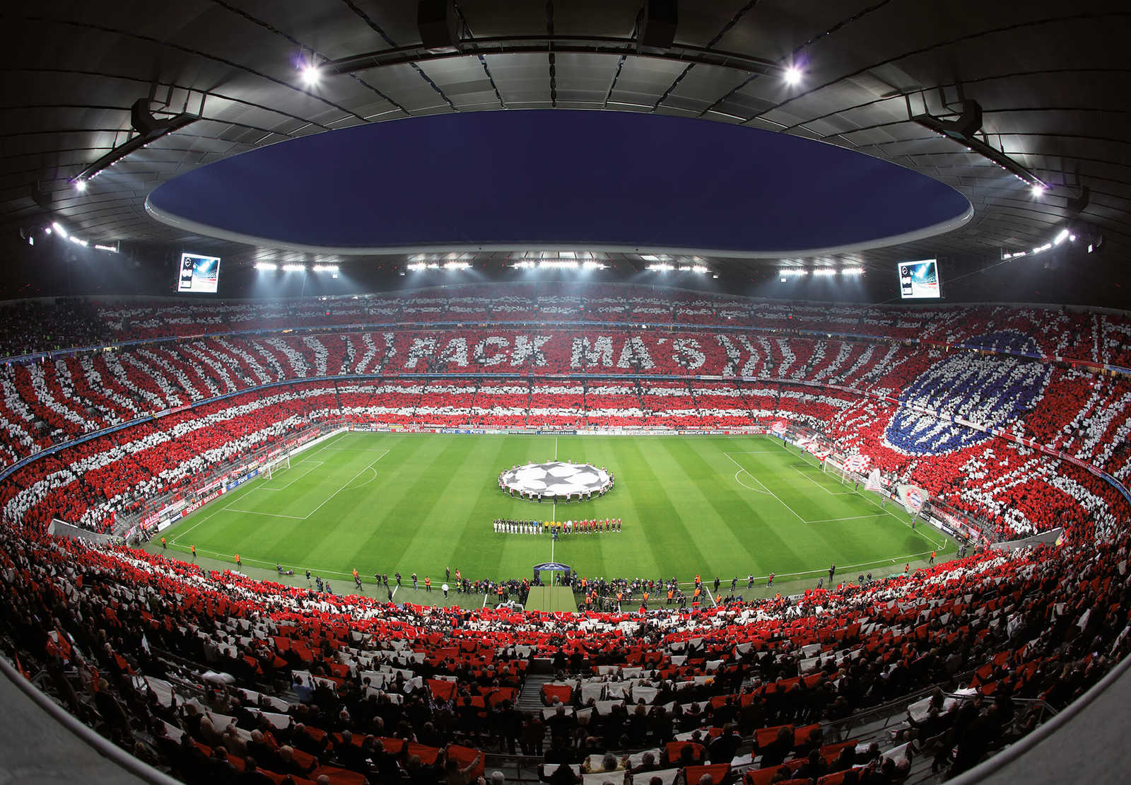         FC Bayern Stadium "Pack Ma's" mural
    
