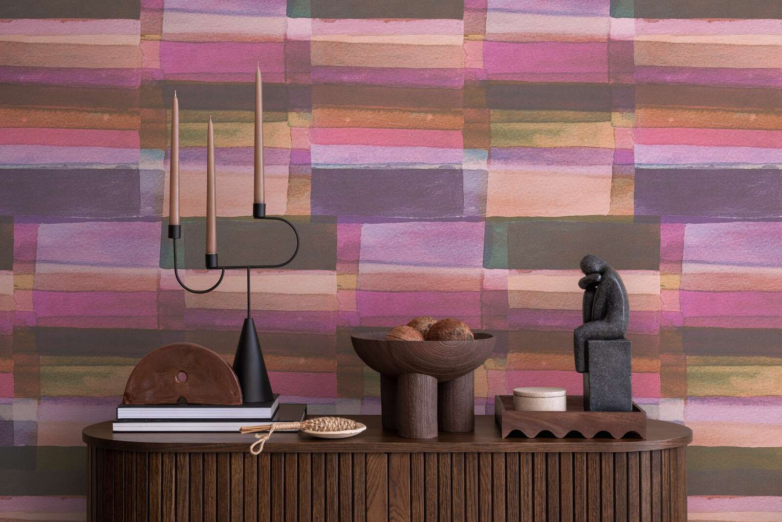             Moderne Vliestapete mit abstraktem Streifenmuster und feiner Oberflächenstruktur – Bunt
        