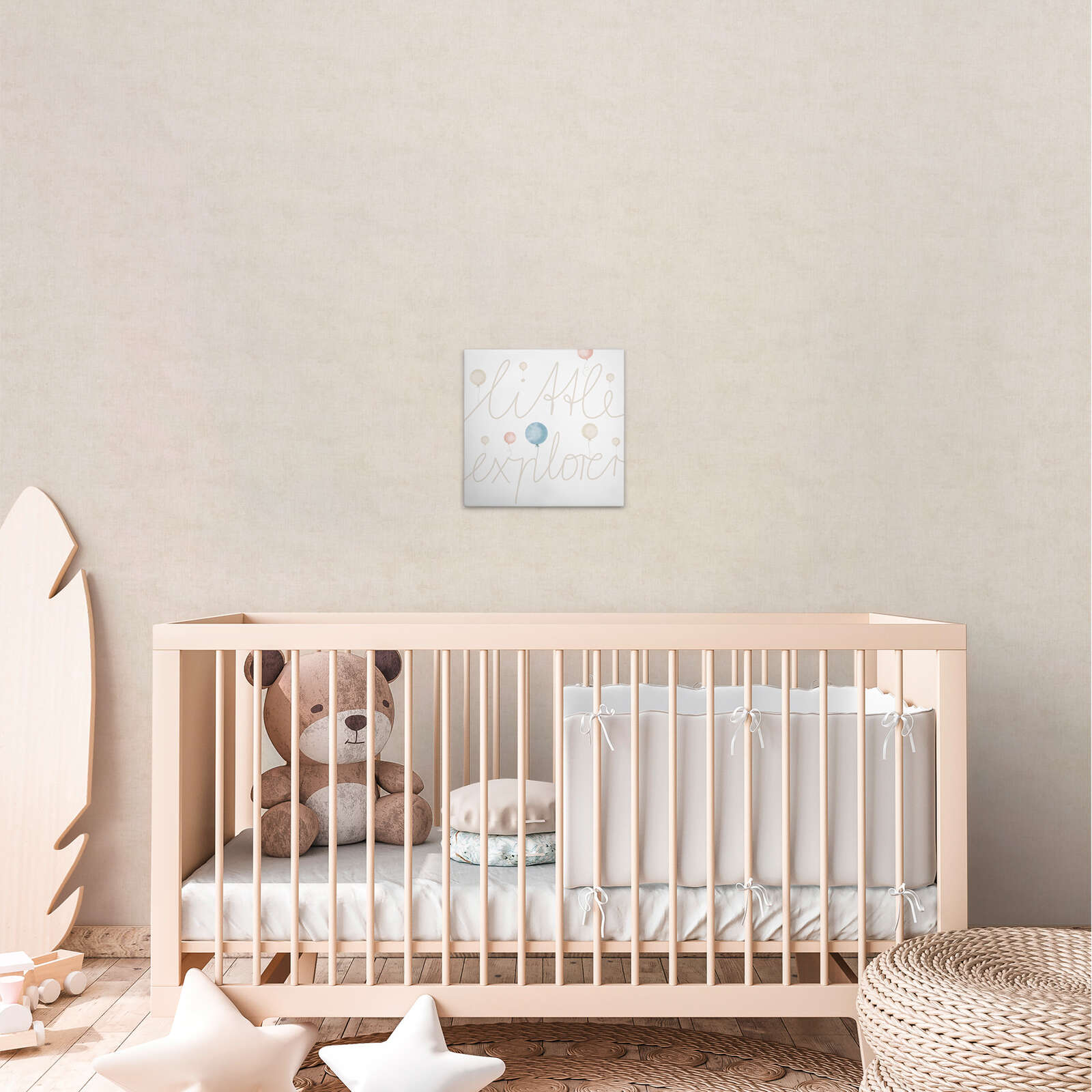 Kinderzimmer Leinwandbild Little Explorer - Zarte Schriftkunst mit Ballonmotiv für kleine Abenteurer – 30 x 30 cm - Beige, Blau