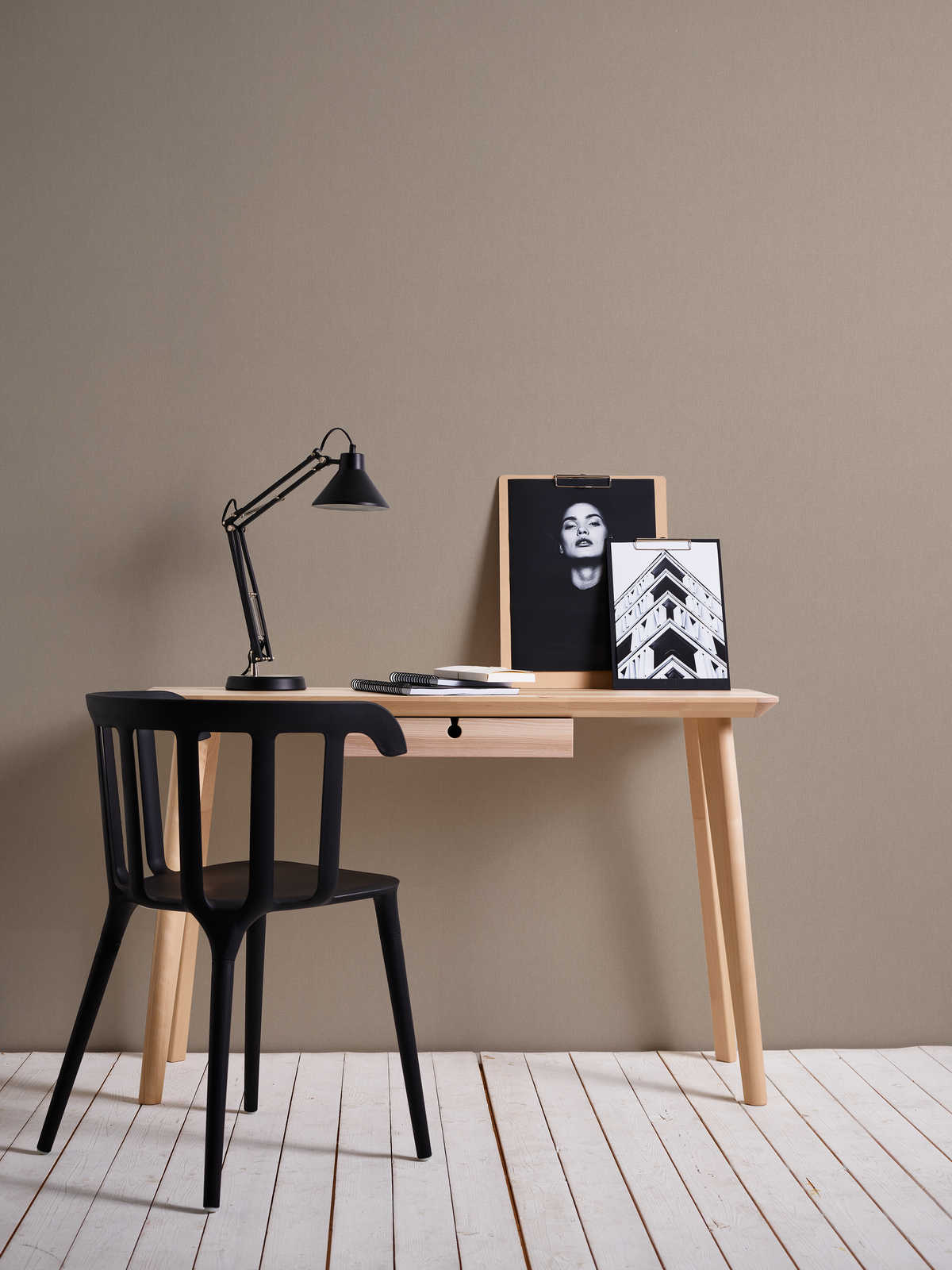             Vliestapete Beige uni & matt mit Textilstruktur – Beige, Braun
        