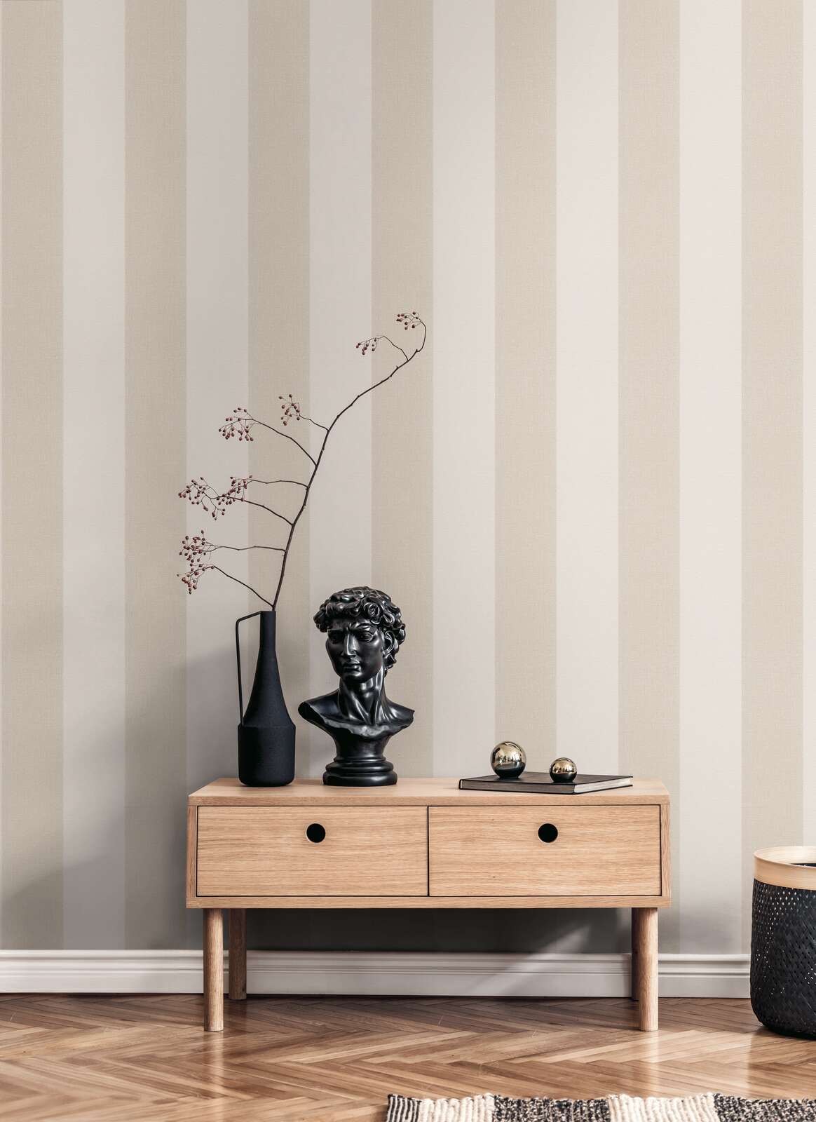 Innenarchitektur, Mobiliar, Ikebana, Mauer, Person