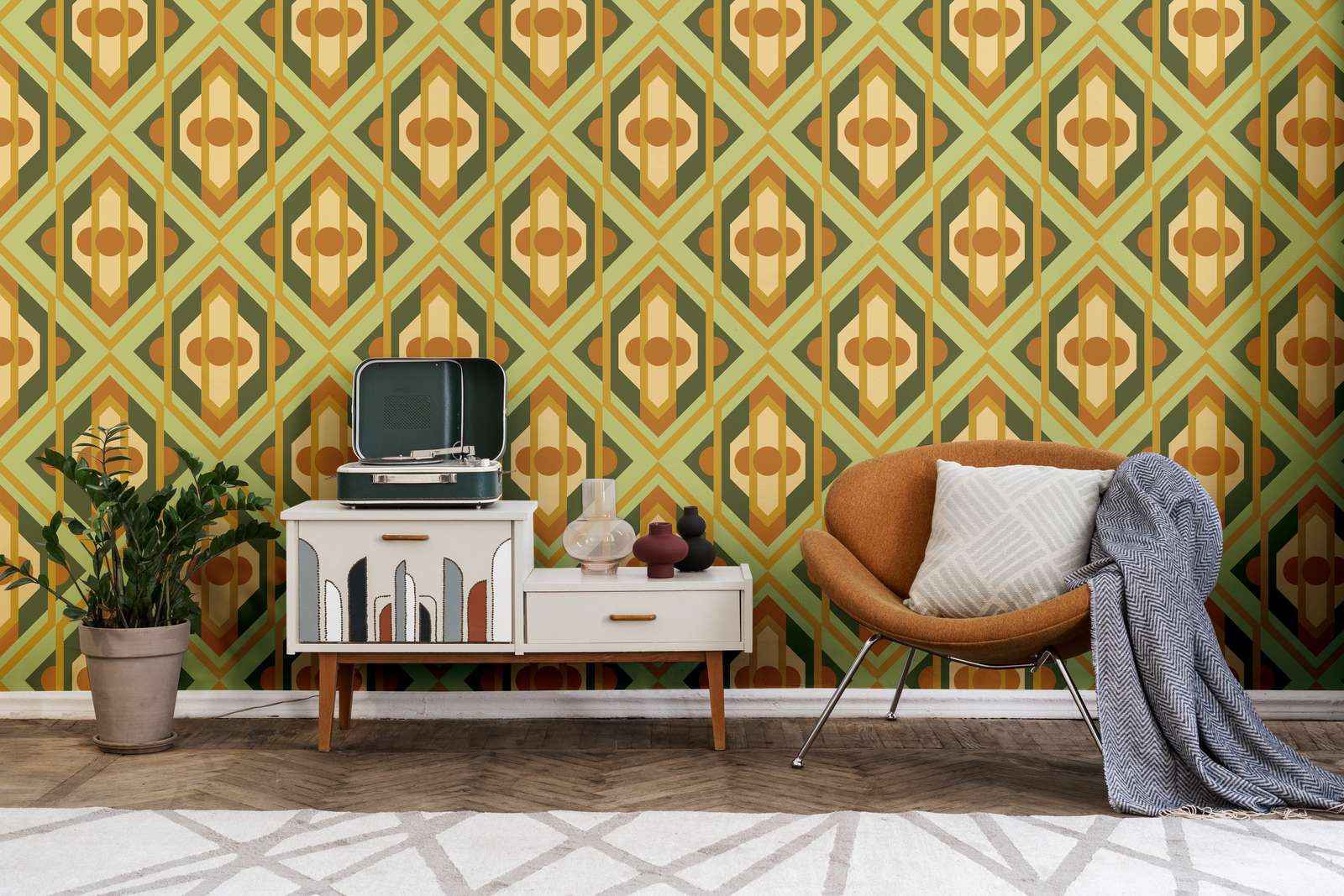             Geometrische Ornamente im Retro Stil auf Vliestapete – Grün, Gelb, Orange
        
