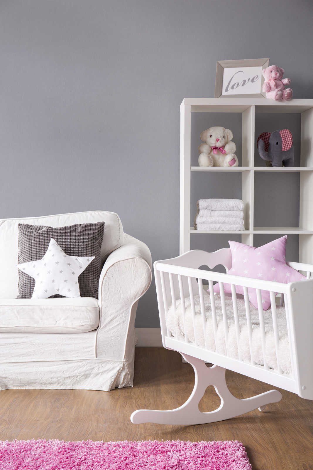             Kinderzimmer Tapete uni glatt – Grau
        