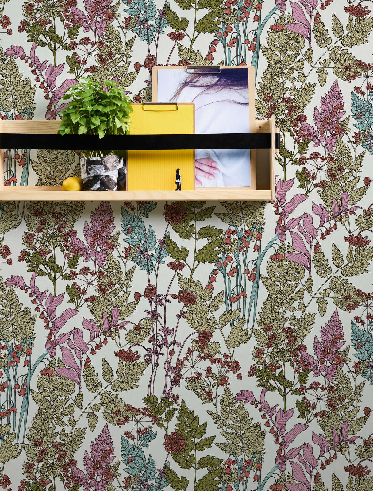             Tapete Blätter & Blumen Design im modern Botanical Stil – Bunt, Grün, Blau
        