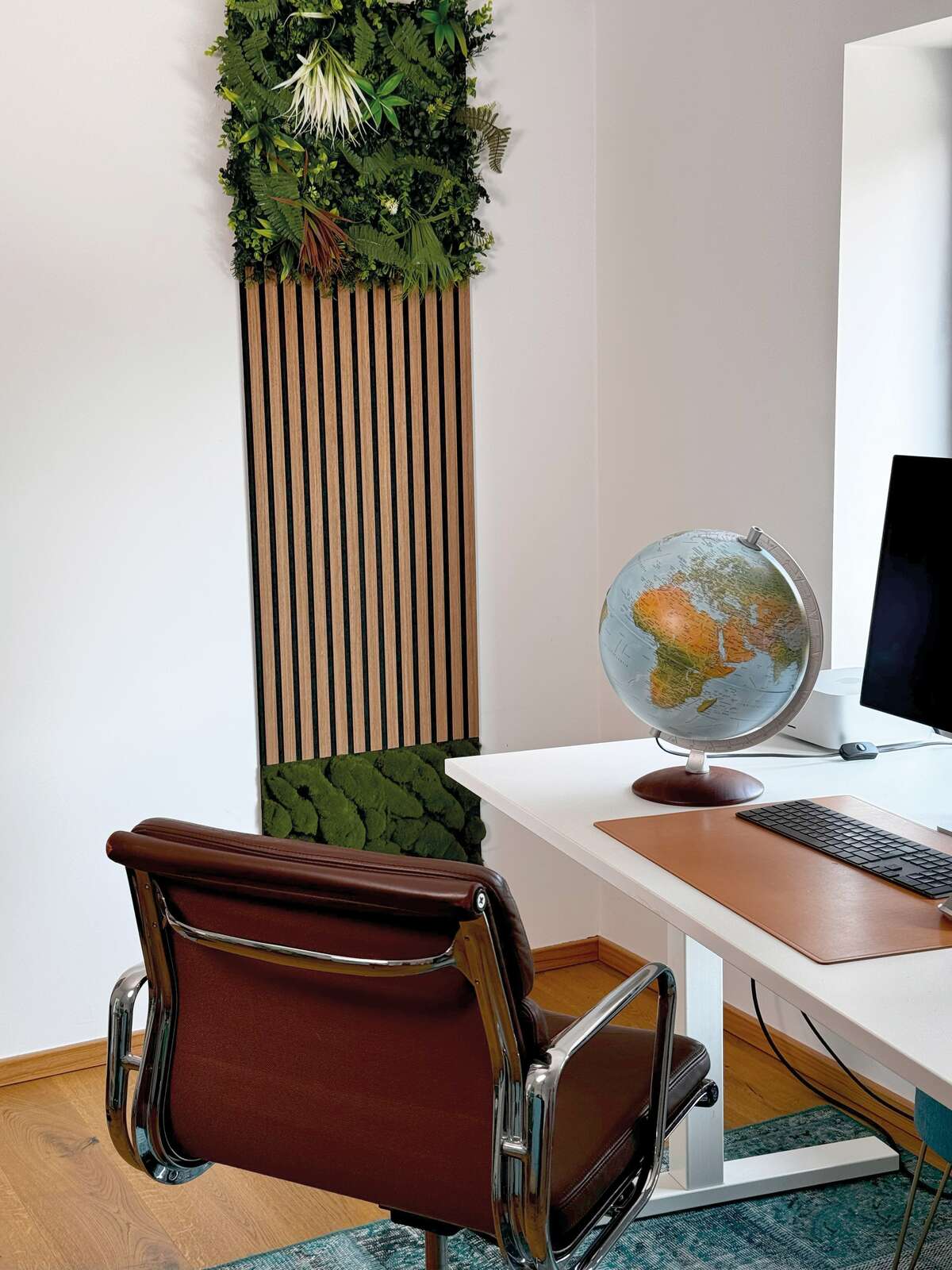 Wall panels with artificial plants • exotic mixed-flora design 52