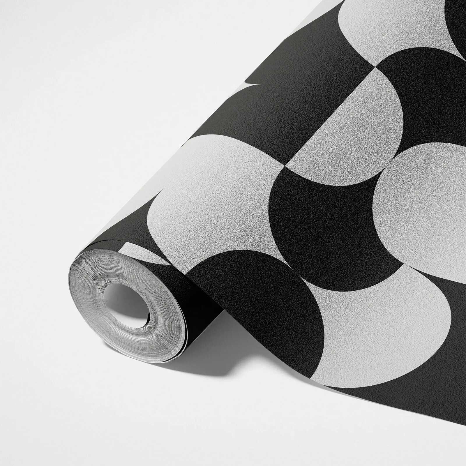             Retrotapete im 70er-Jahre Stil mit Grafikmuster – Schwarz-Weiß
        