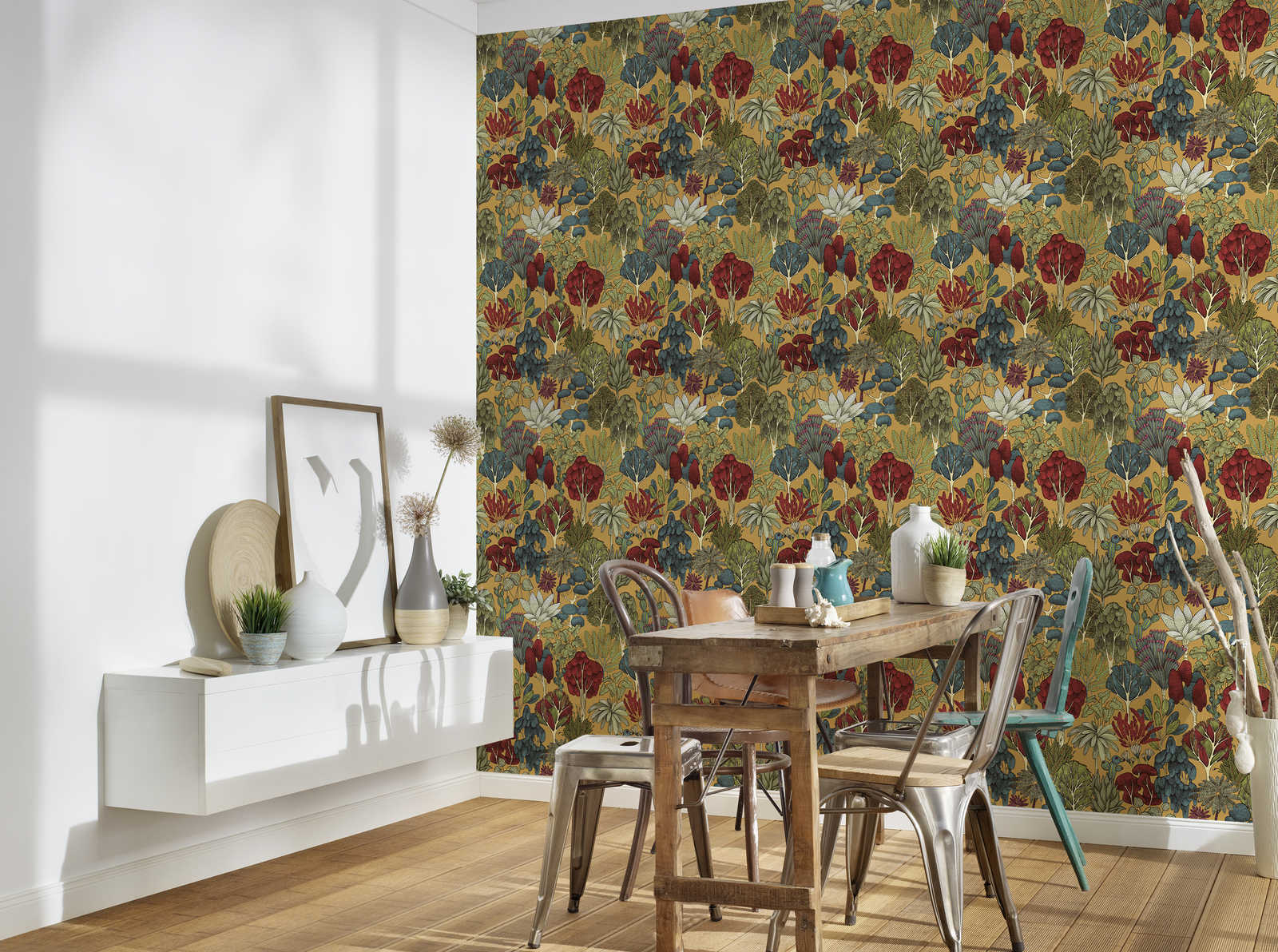             Tapete Senfgelb Bäume mit Doodle Design – Gelb, Rot, Blau
        