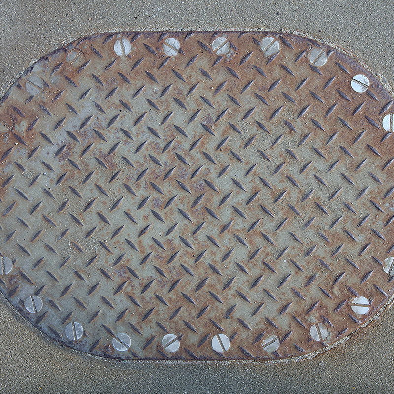         Werkstatt Style Fototapete Vliestapete – Metallplatte mit Nieten im Used-Look 3D – Grau, Braun
    