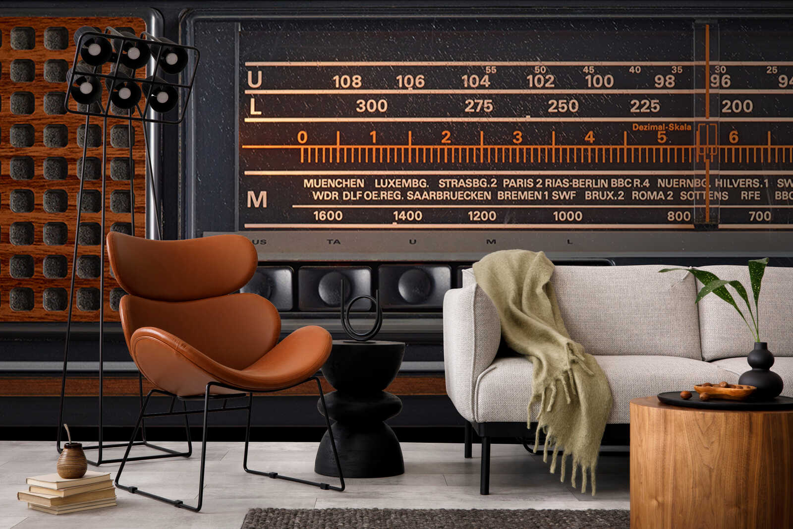 Mid-century Stuhl, Ledersessel, orange-braun,  modernes Wohnzimmer, Alte Radiowand
