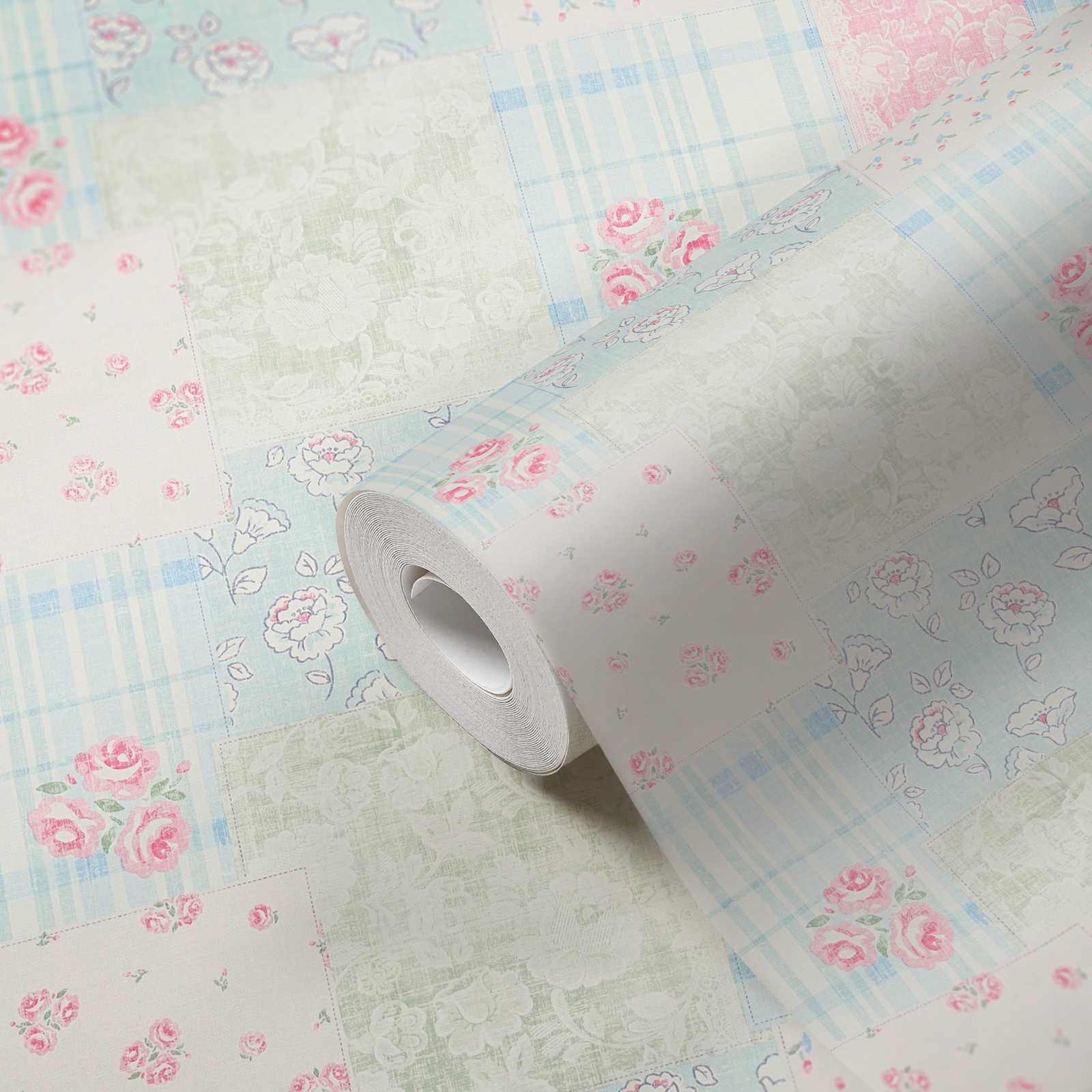             Vliestapete im Landhausstil floral – Blau, Rosa, Weiß
        