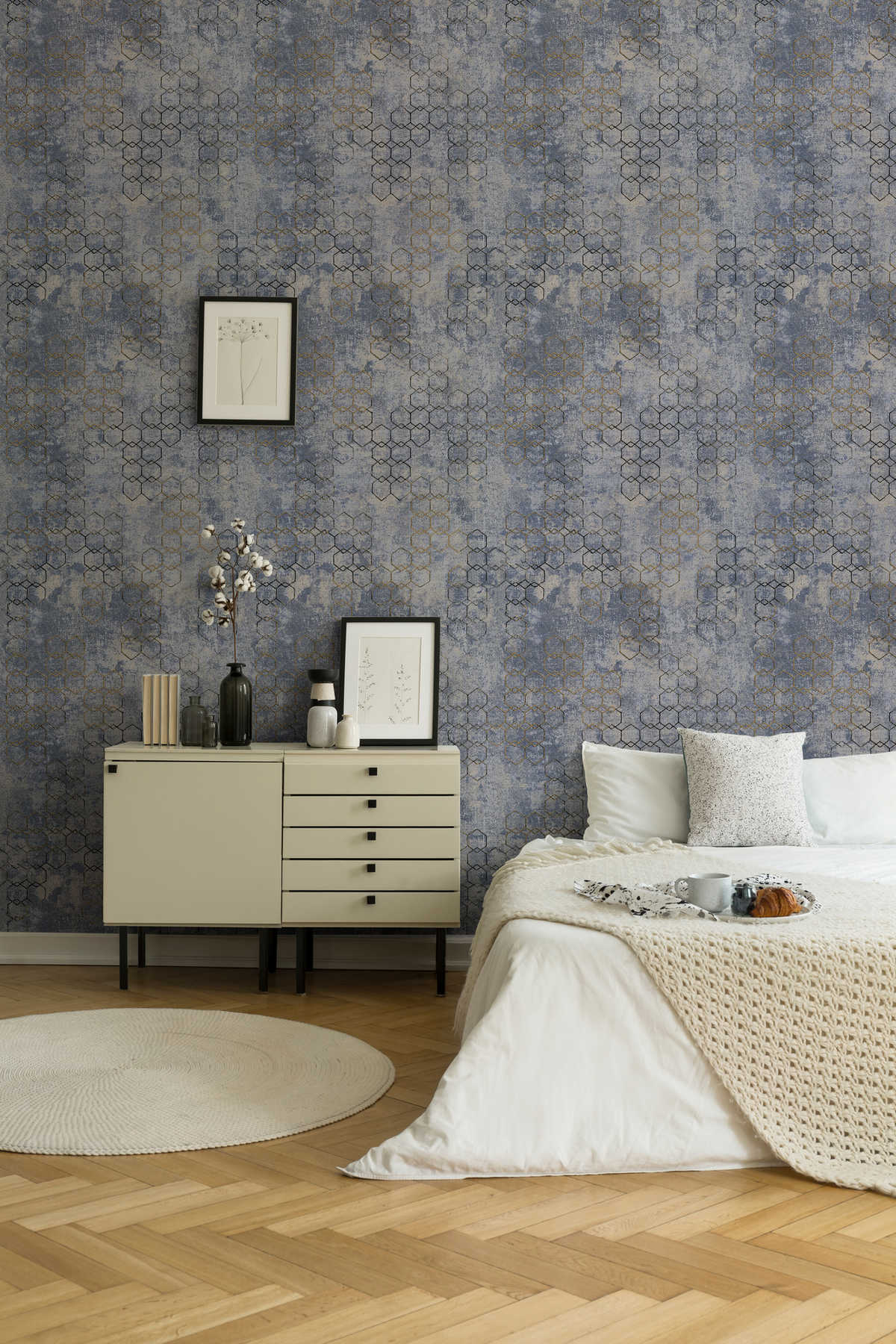             Tapete modernes Design Gold & Beton Effekt – Blau, Gold, Grau
        