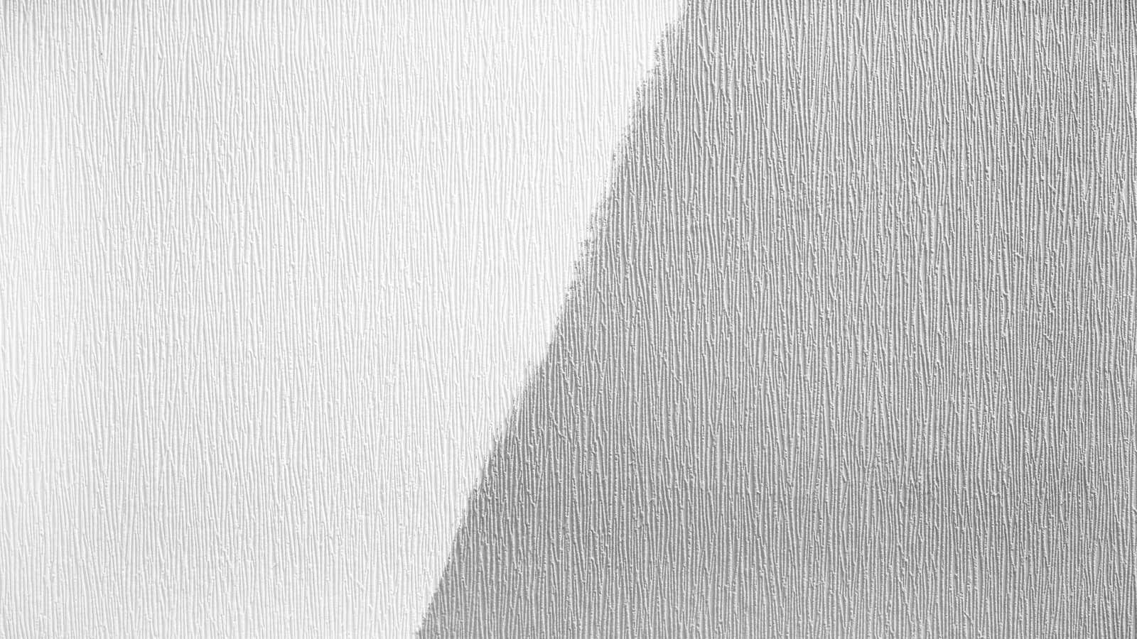             Vliestapete mit leichter Struktur überstreichbar – Weiß
        