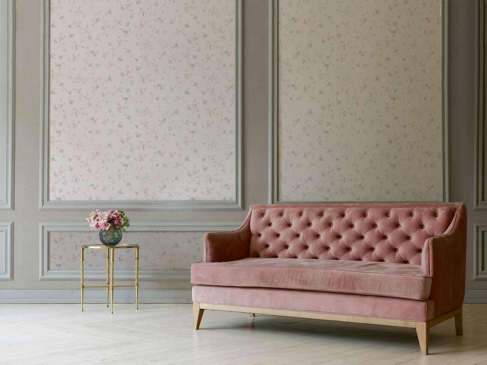 Blumentapete mit Ranken im Landhausstil – Creme, Grün, Blau