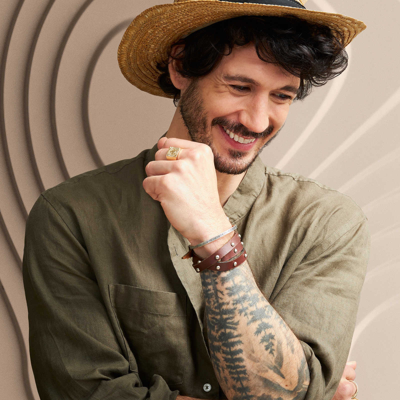         Tapeten-Neuheit – 3D Motivtapete mit Typografie-Linien & Schattier-Effekt
    