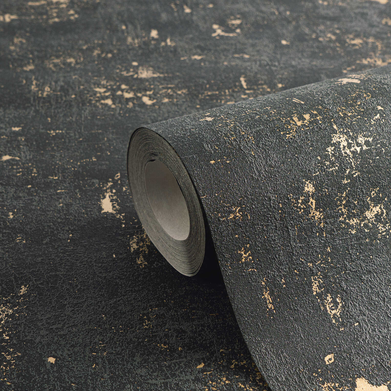         Tapete im Used-Look mit Metallic-Effekt – Schwarz, Gold
    