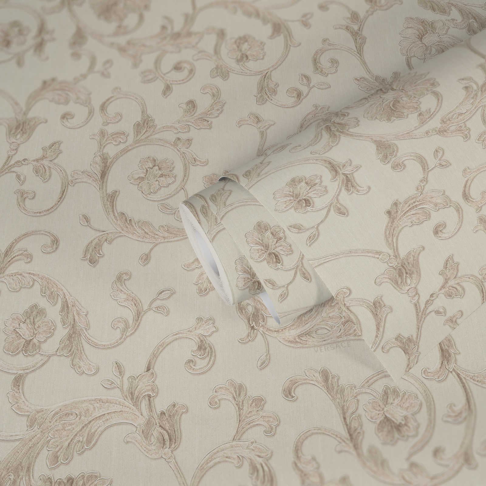             VERSACE Tapete mit Metallic Ranken & Blüten – Creme
        