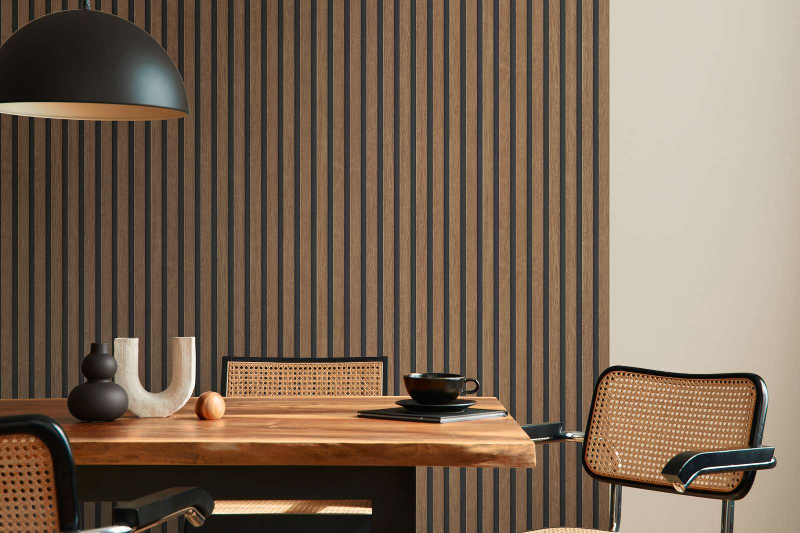             Akustikpaneele Vliestapete realistische Holzoptik – Braun, Schwarz
        