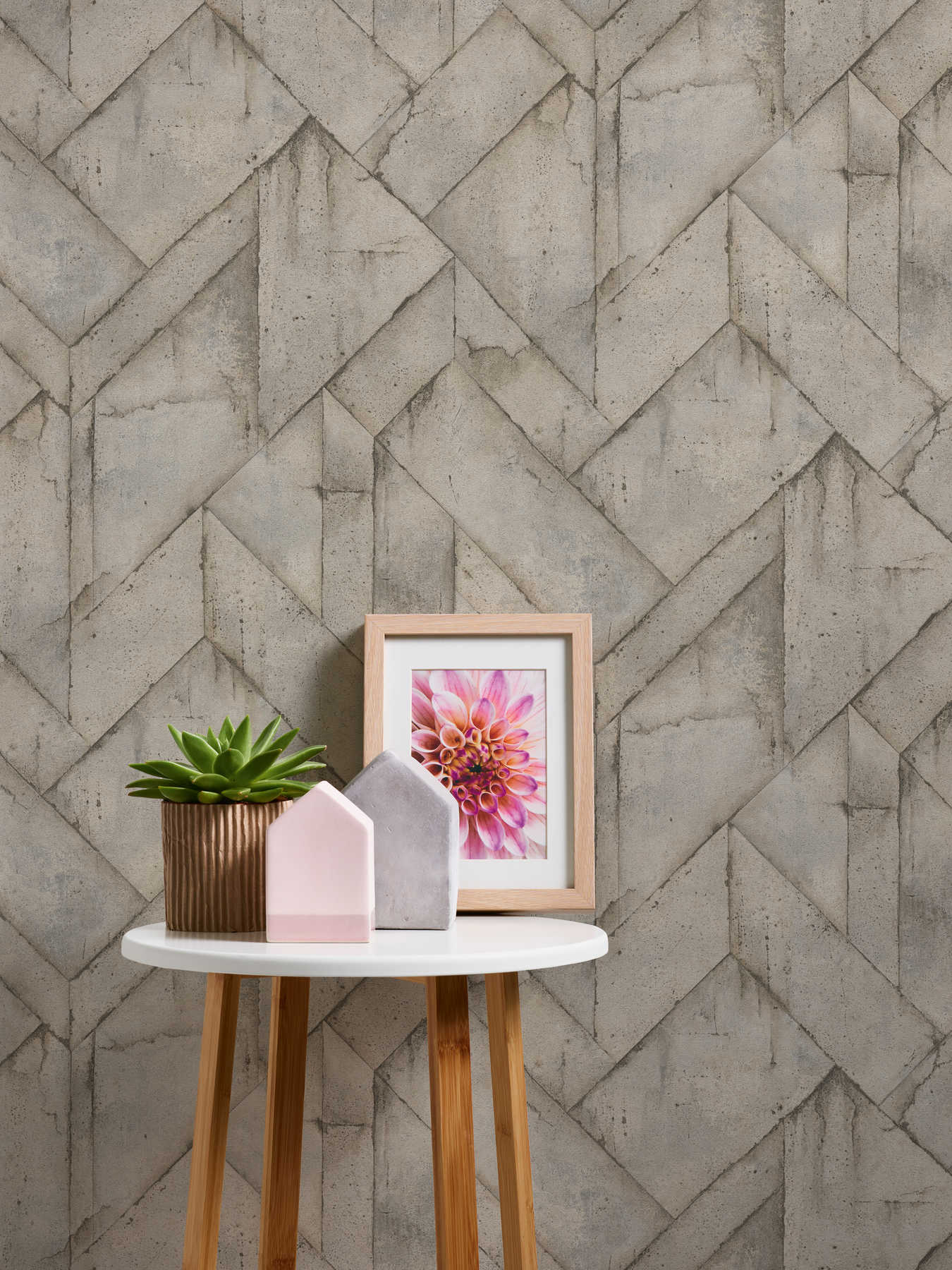             Betonoptik Tapete rustikal & geometrisches Design – Beige, Braun, Grau
        