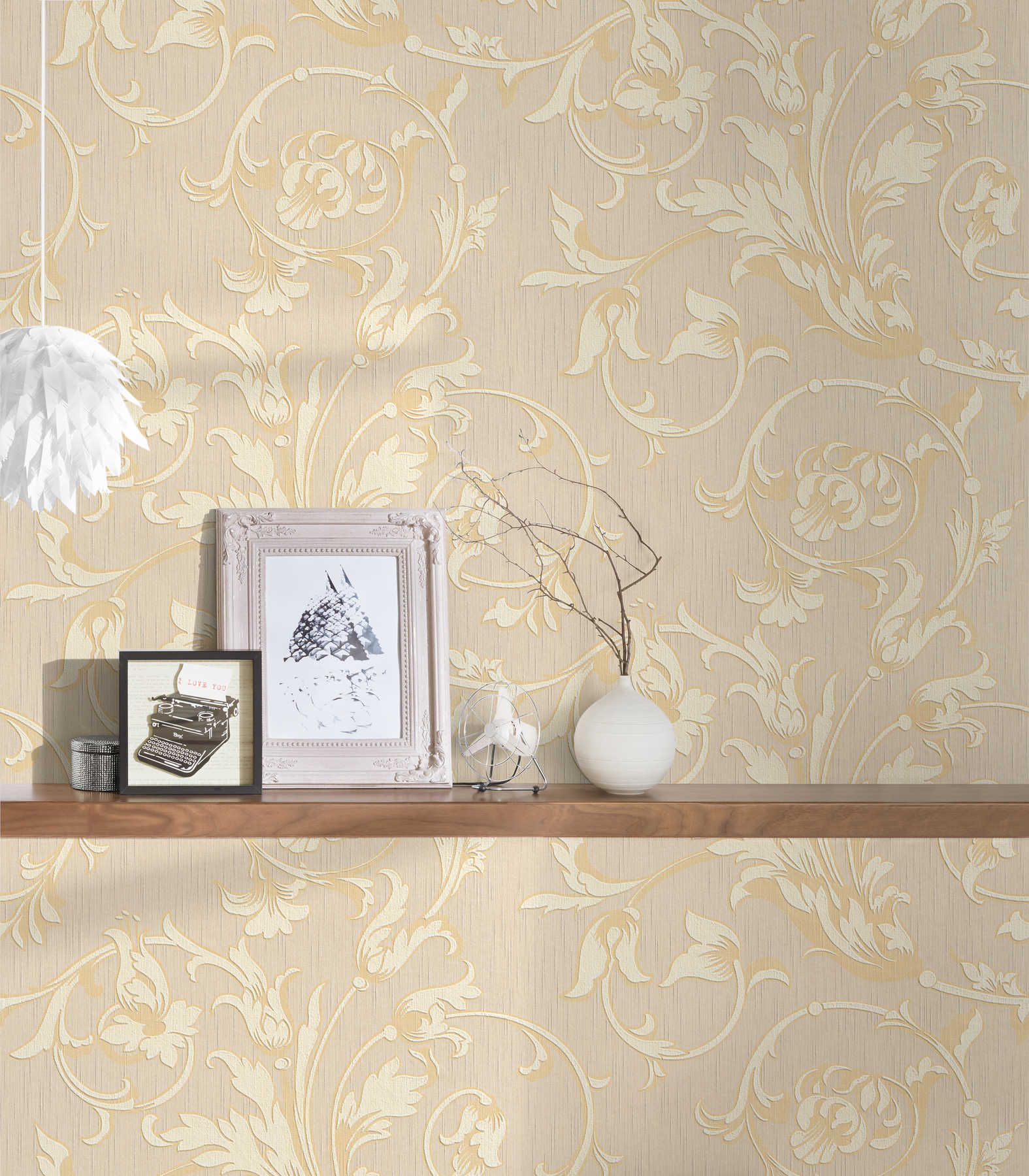 Ornament Tapete mit Seidenoptik – Creme, Gold, Beige