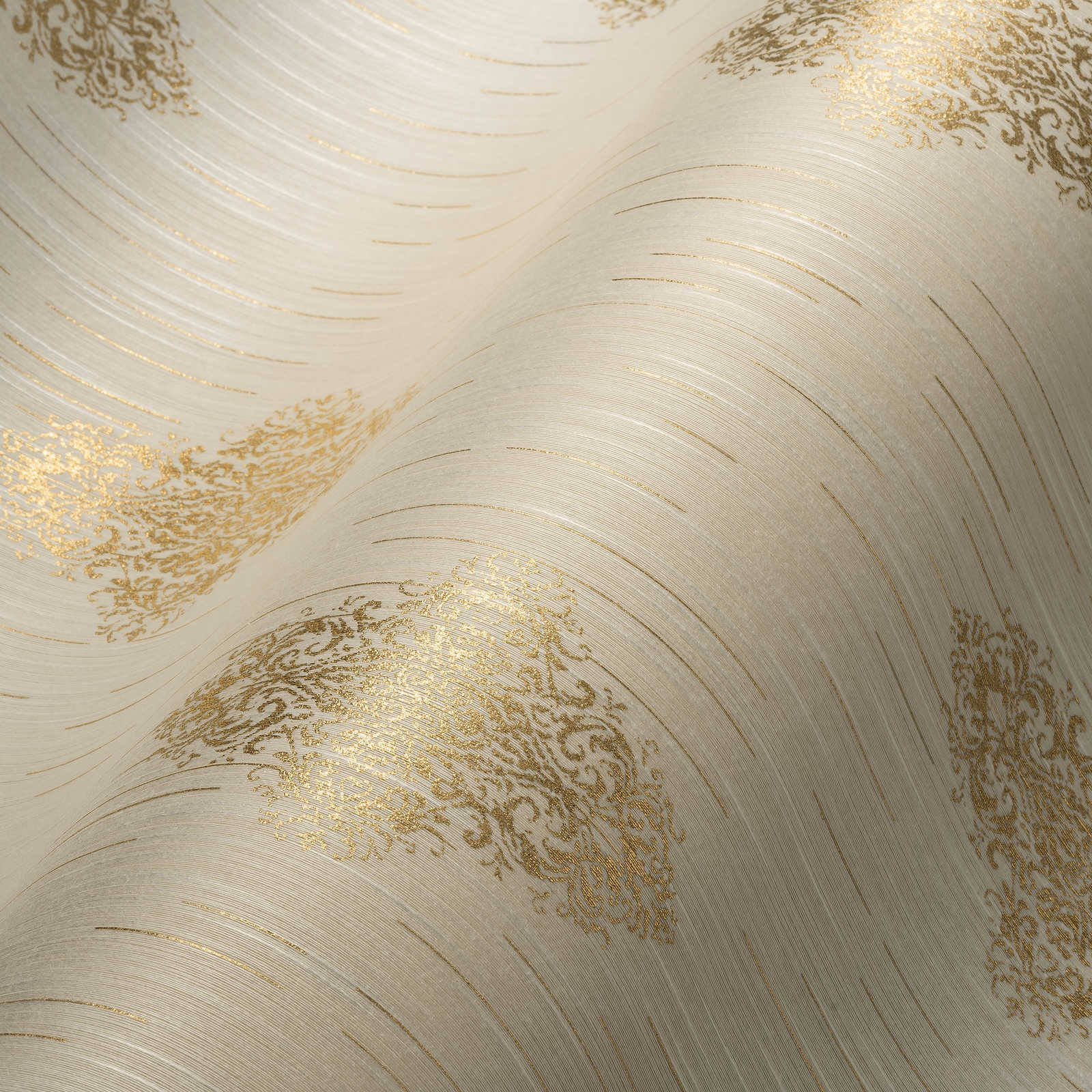 Tapete Ornament-Design im Used-Look, Metallic-Effekt – Creme, Gold