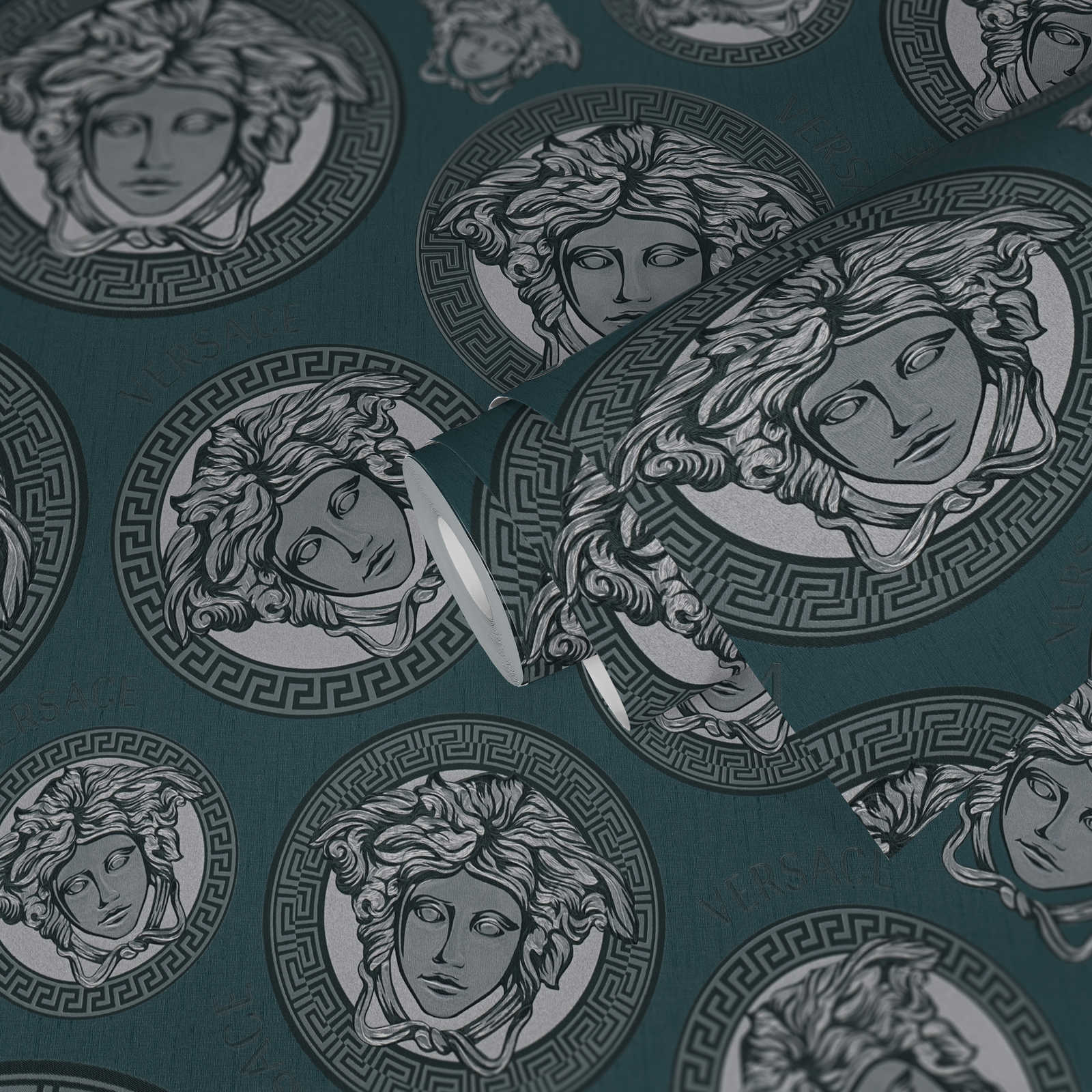             VERSACE Tapete Korallenblau mit Medusa Muster – Blau, Metallic
        