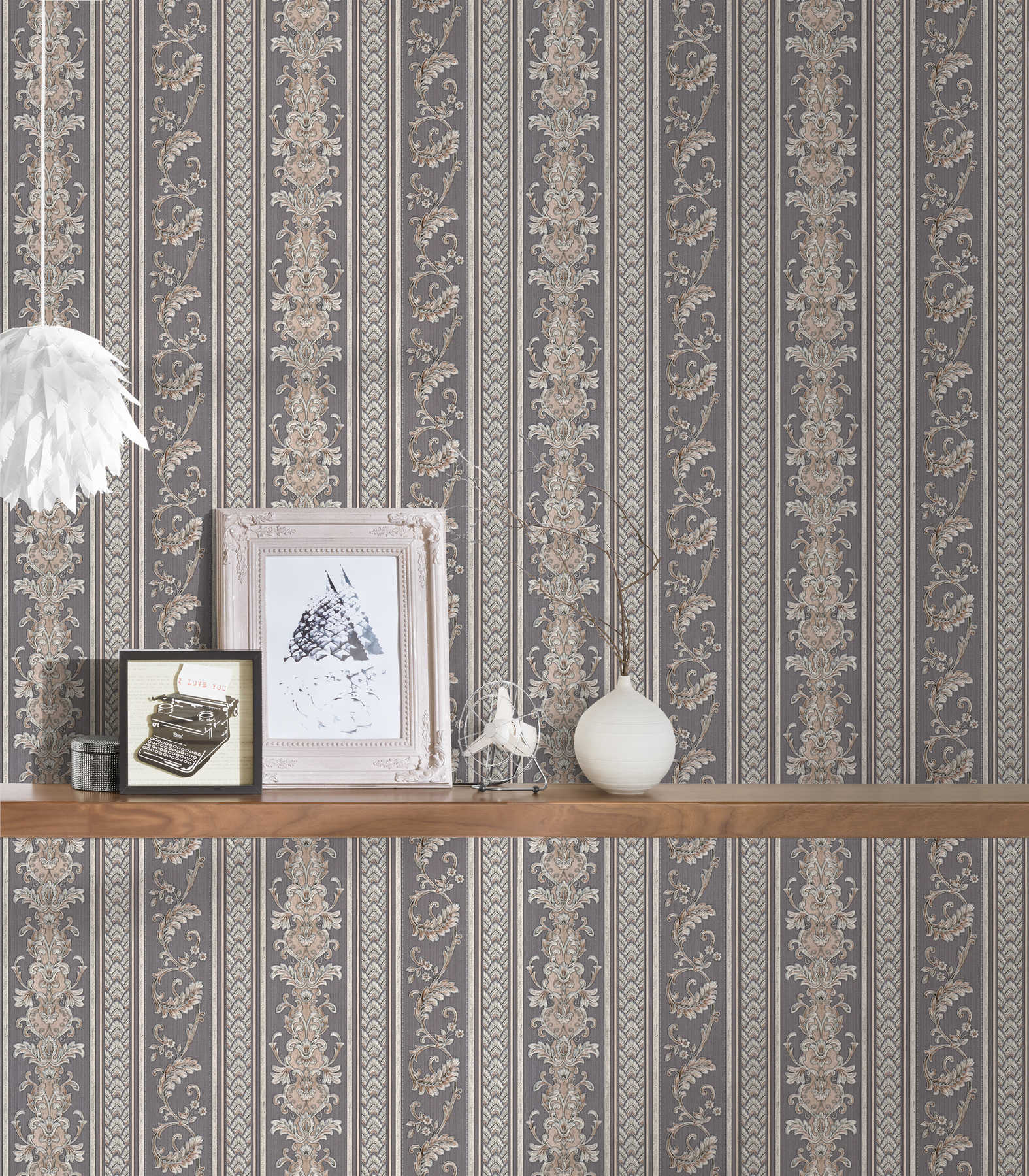 Ornament Tapete Metallic Design mit Streifen – Silber
