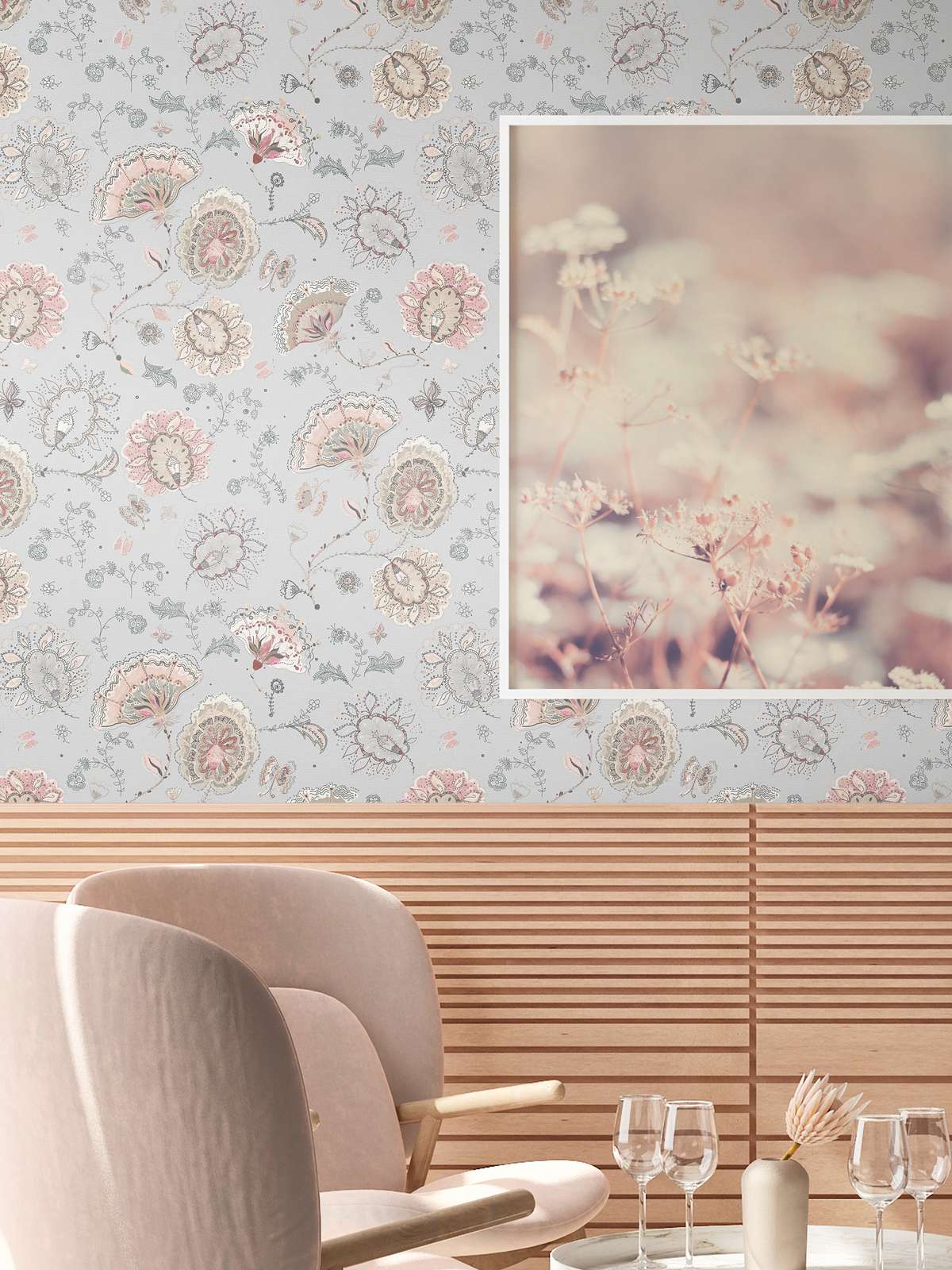             Vliestapete mit abstrakten Blumenmuster feiner Struktur – Grau, Beige, Creme
        
