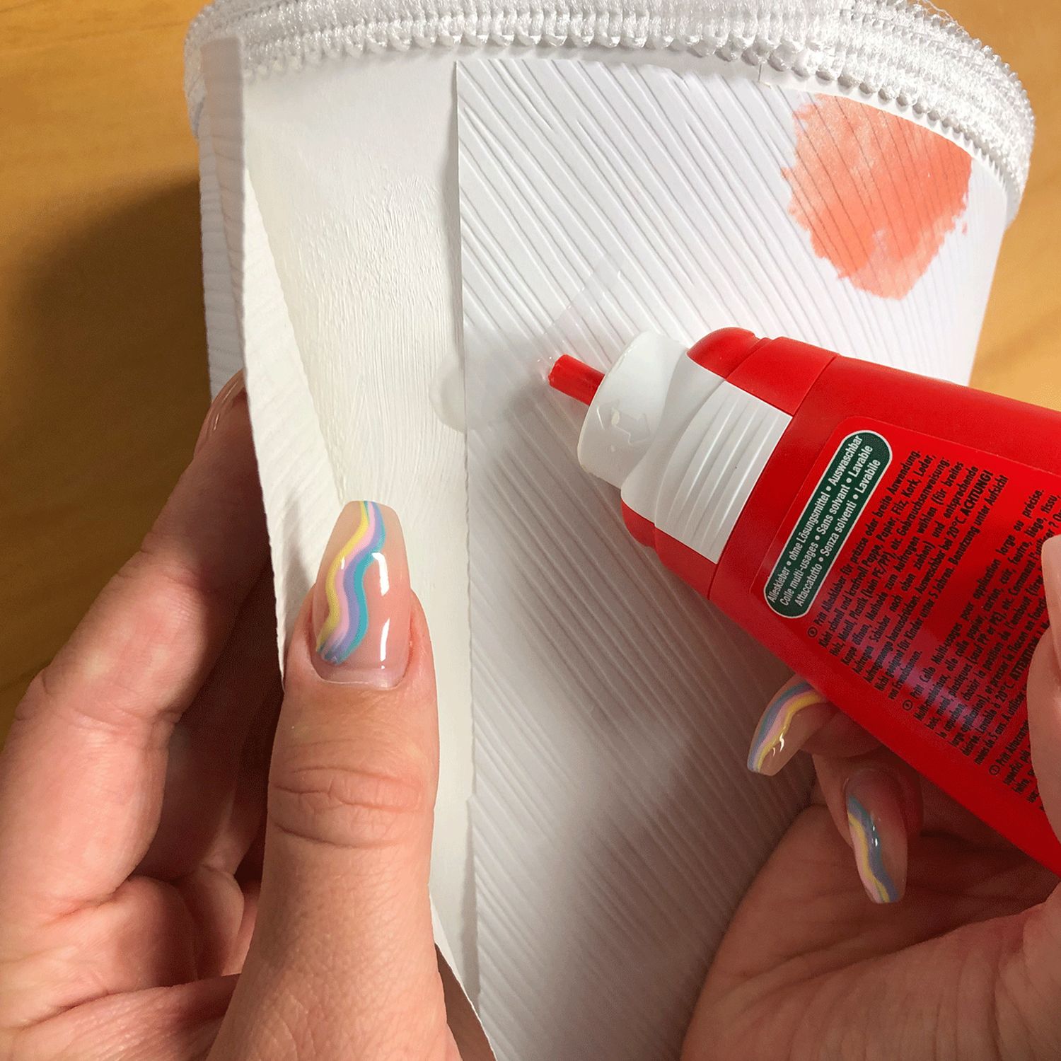 DIY Schultüte aus gepunkteter Tapete